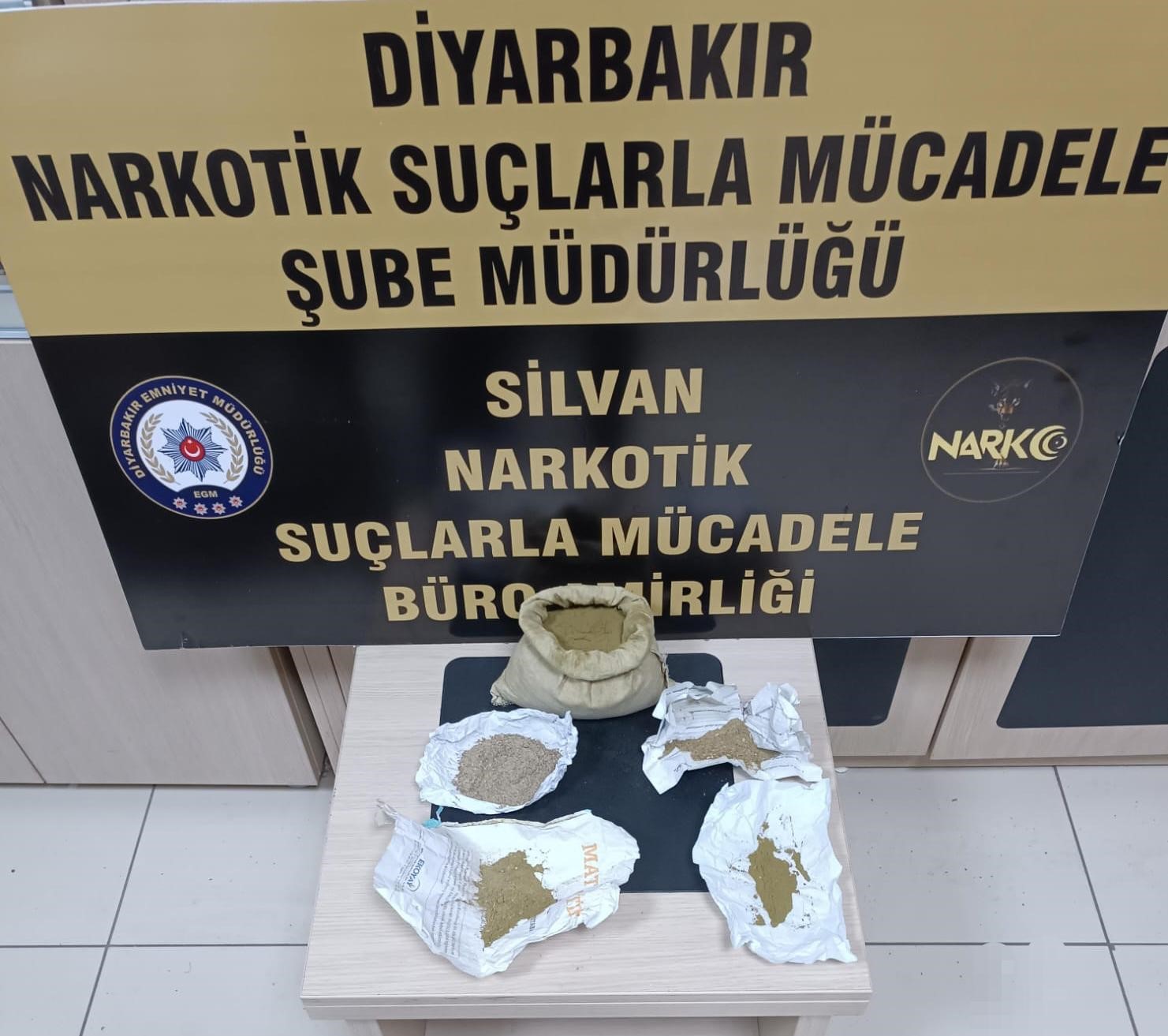 Silvan’da uyuşturucu operasyonu: 2 tutuklama