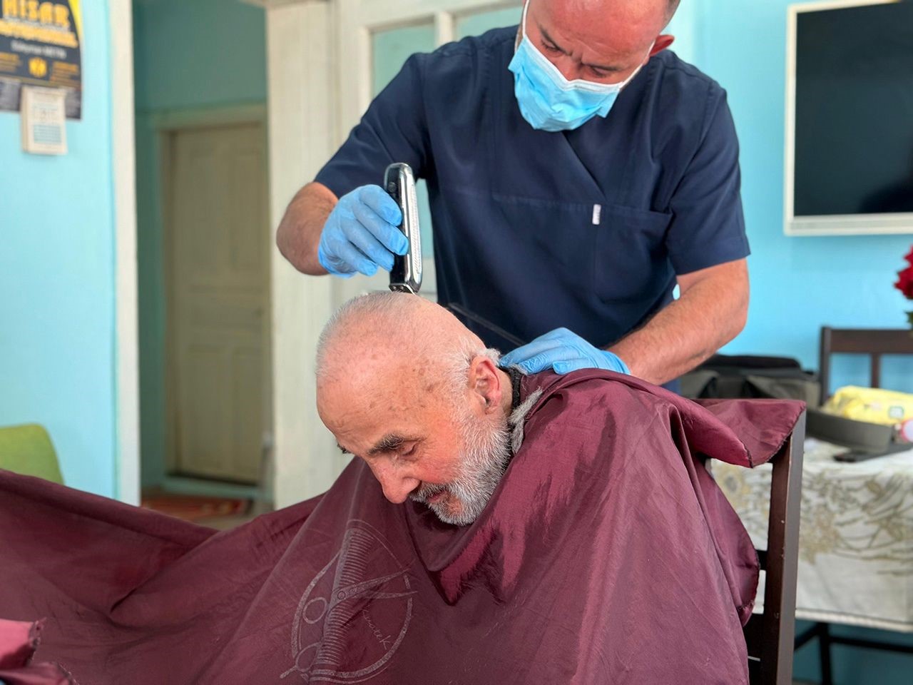 Belediyenin şefkat eli 2025&rsquo;te binlerce eve ulaştı
