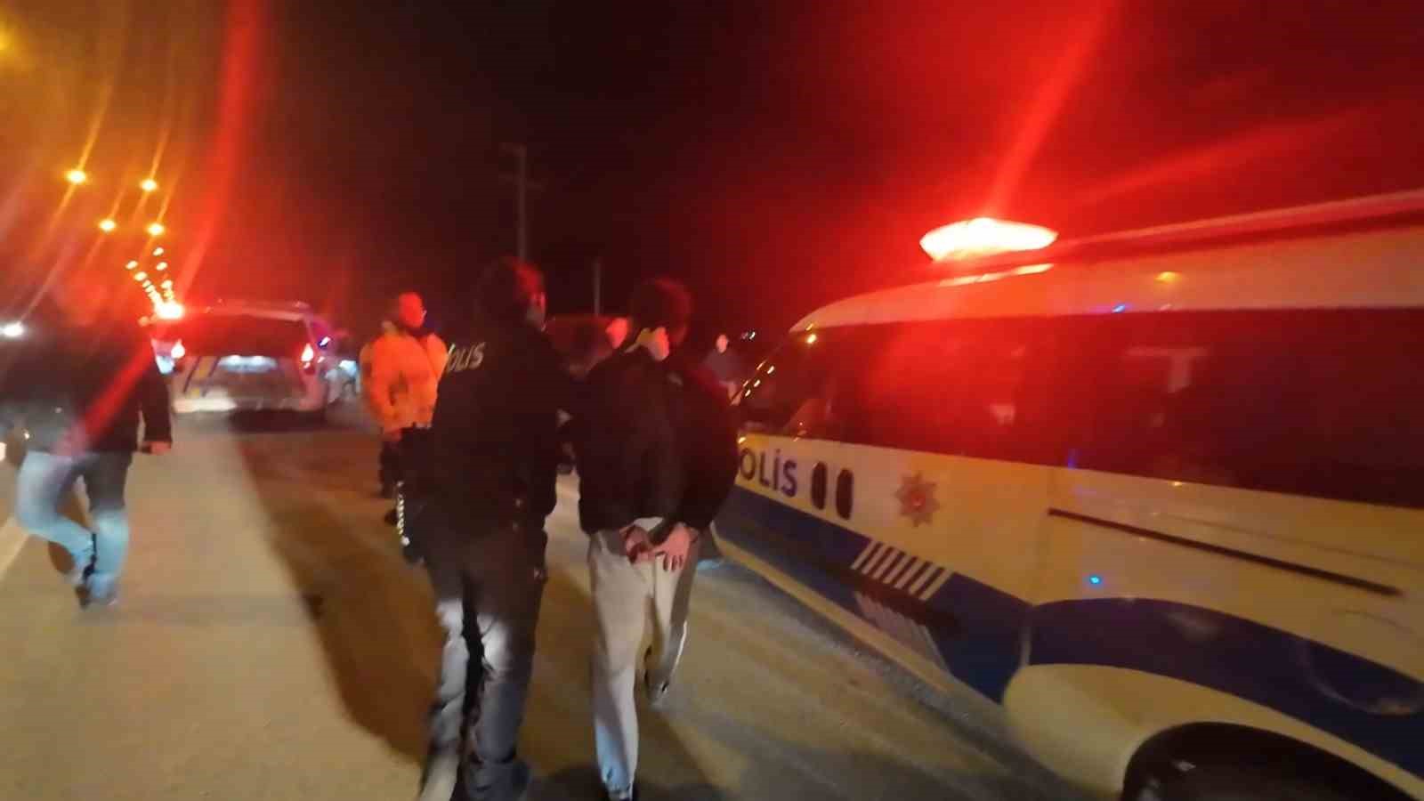 Karaman&rsquo;da polisten ka&ccedil;an alkoll&uuml; s&uuml;r&uuml;c&uuml; kovalamaca sonucu yakalandı
