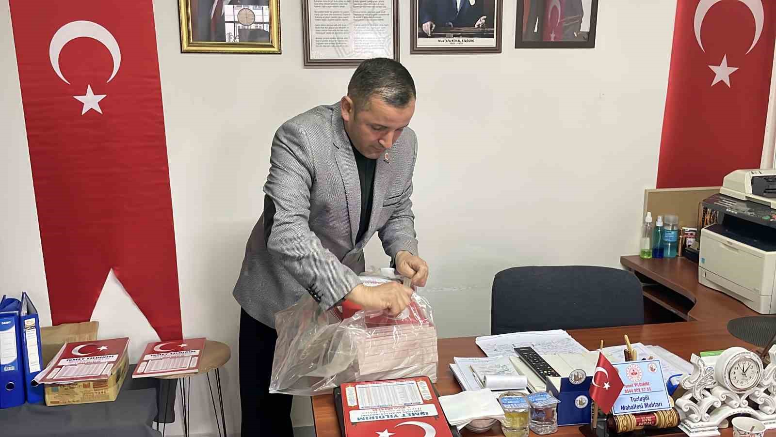 Alışılmışın dışında bir &ccedil;alışma yaptı, bayrak hassasiyetini evlere taşıdı
