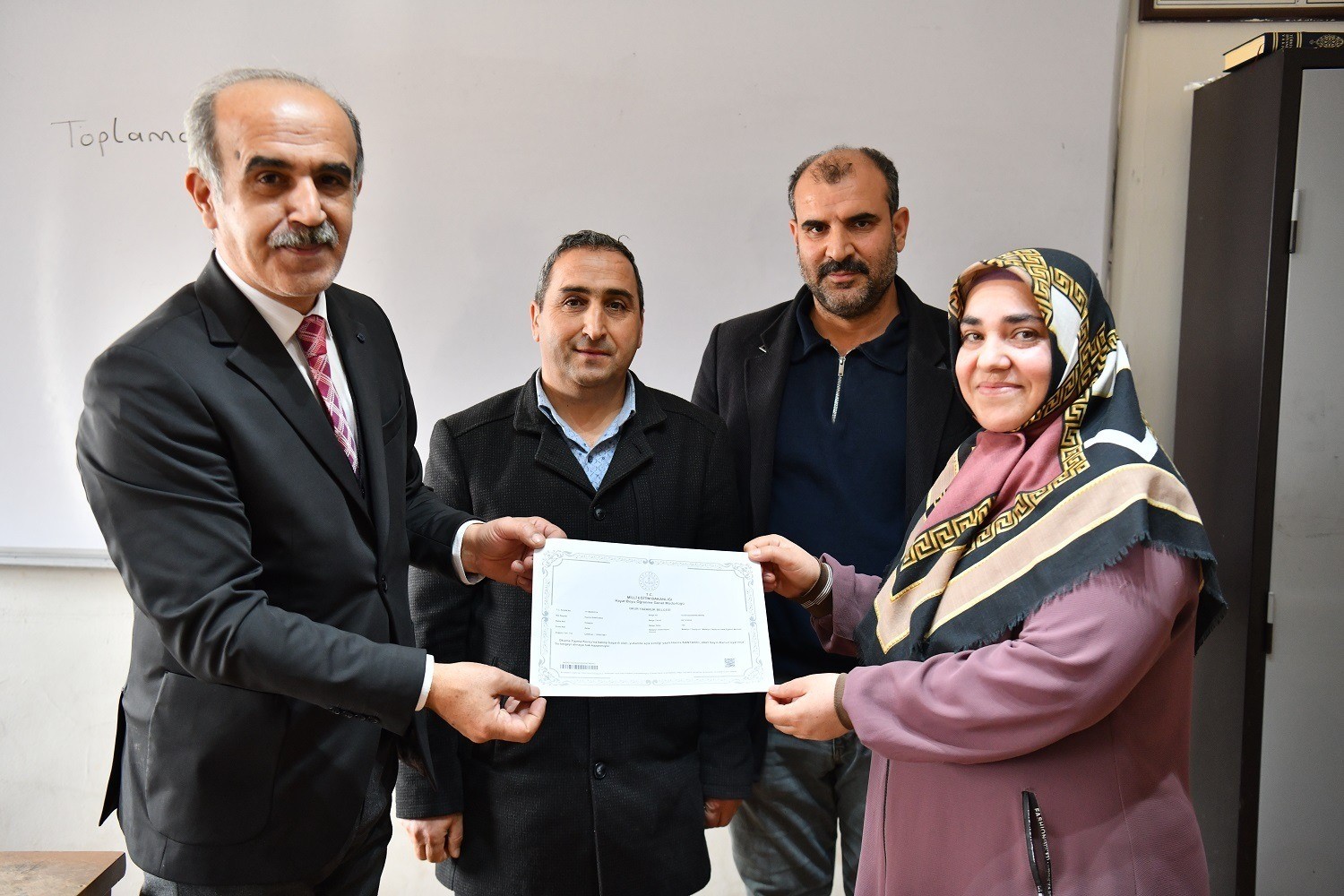 Topsöğüt’te okuma yazma gururu