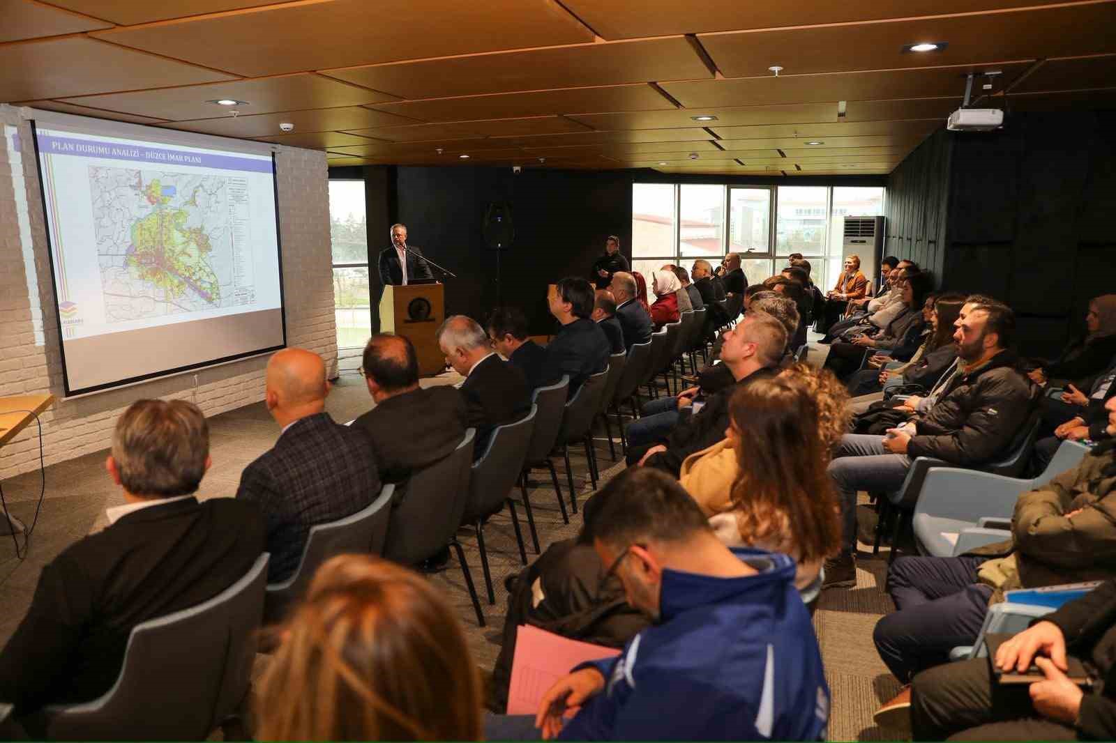 D&uuml;zce&rsquo;nin gelecek 50 yılını uzmanlar planladı
