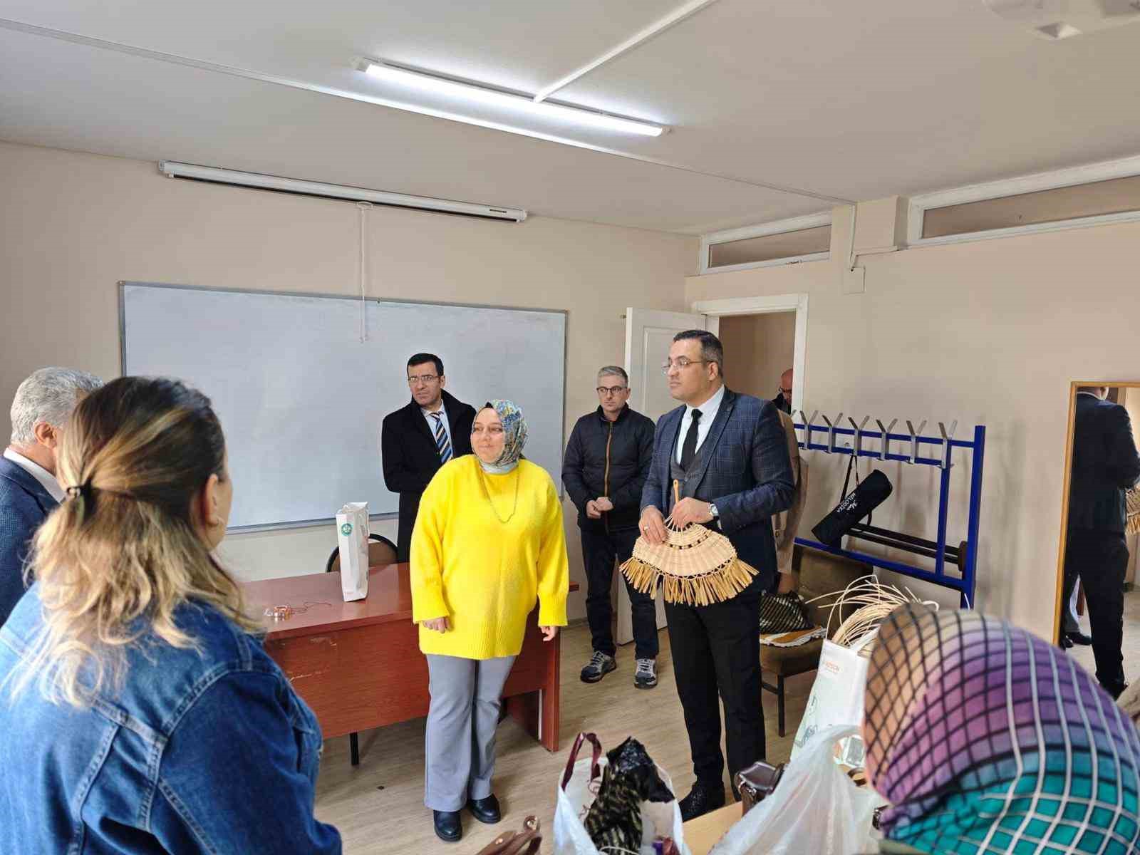 Sarıg&ouml;l&rsquo;de okullarda b&uuml;y&uuml;k d&ouml;n&uuml;ş&uuml;m
