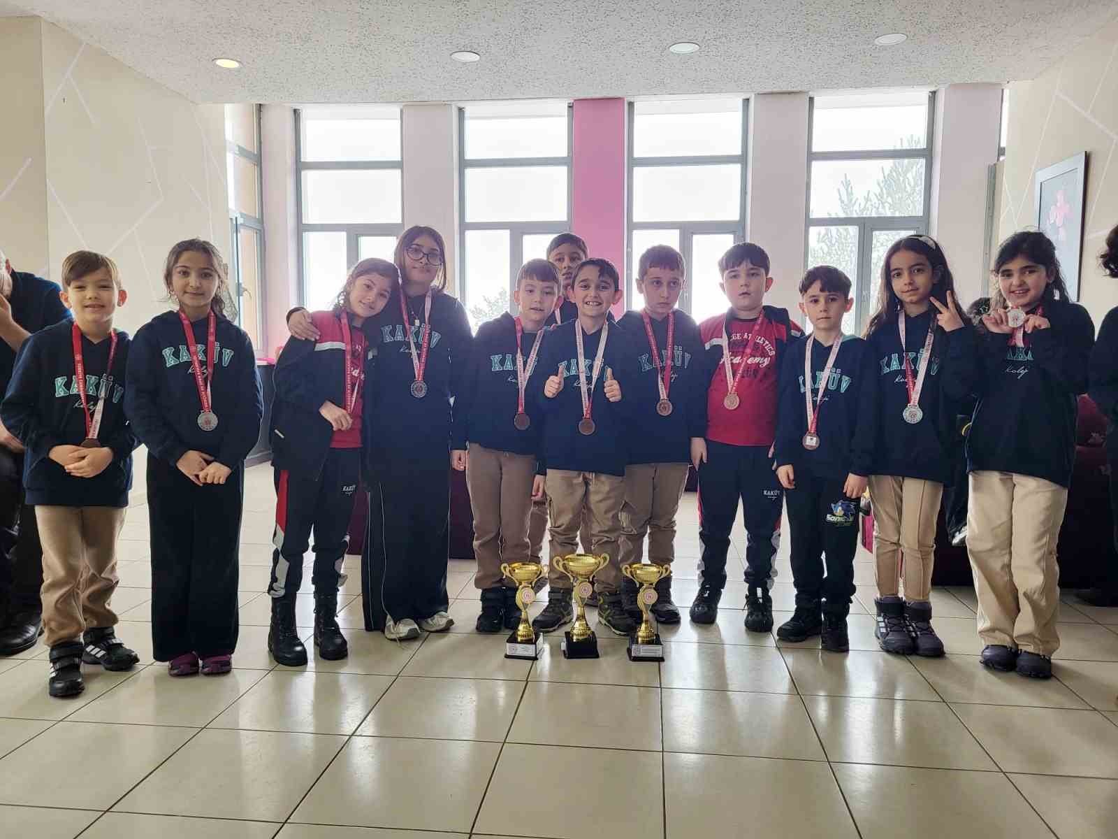 Kars’ta strateji ve hamle günü: Okul Sporları Satranç Turnuvası sona erdi