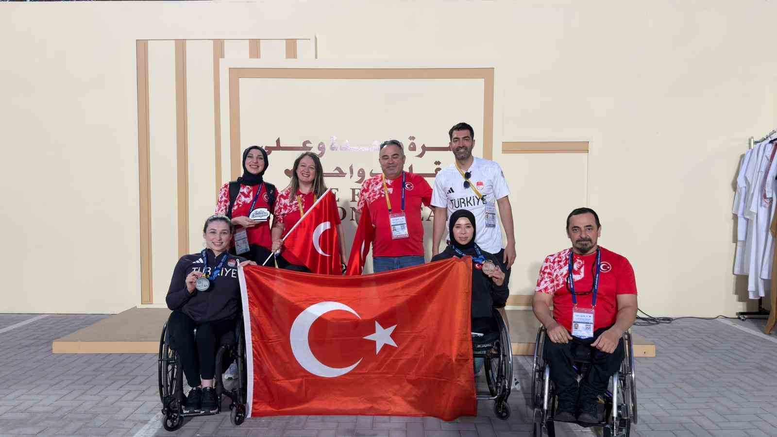 ’Altın Kızlar’, Dubai’de madalya kazandı