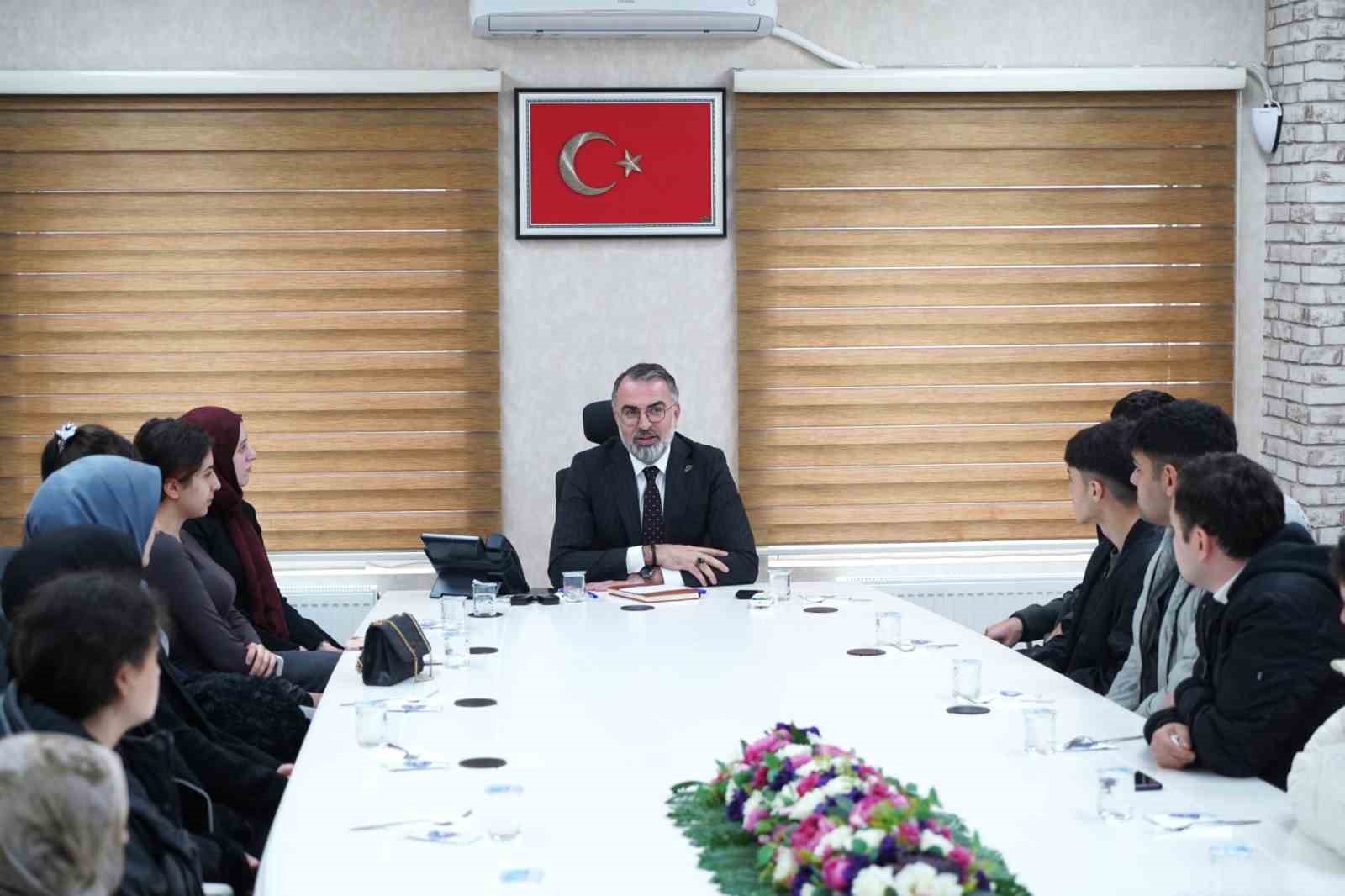 Başkan Erol&rsquo;dan KPSS Adaylarına Net Mesaj: "Yanınızdayız"
