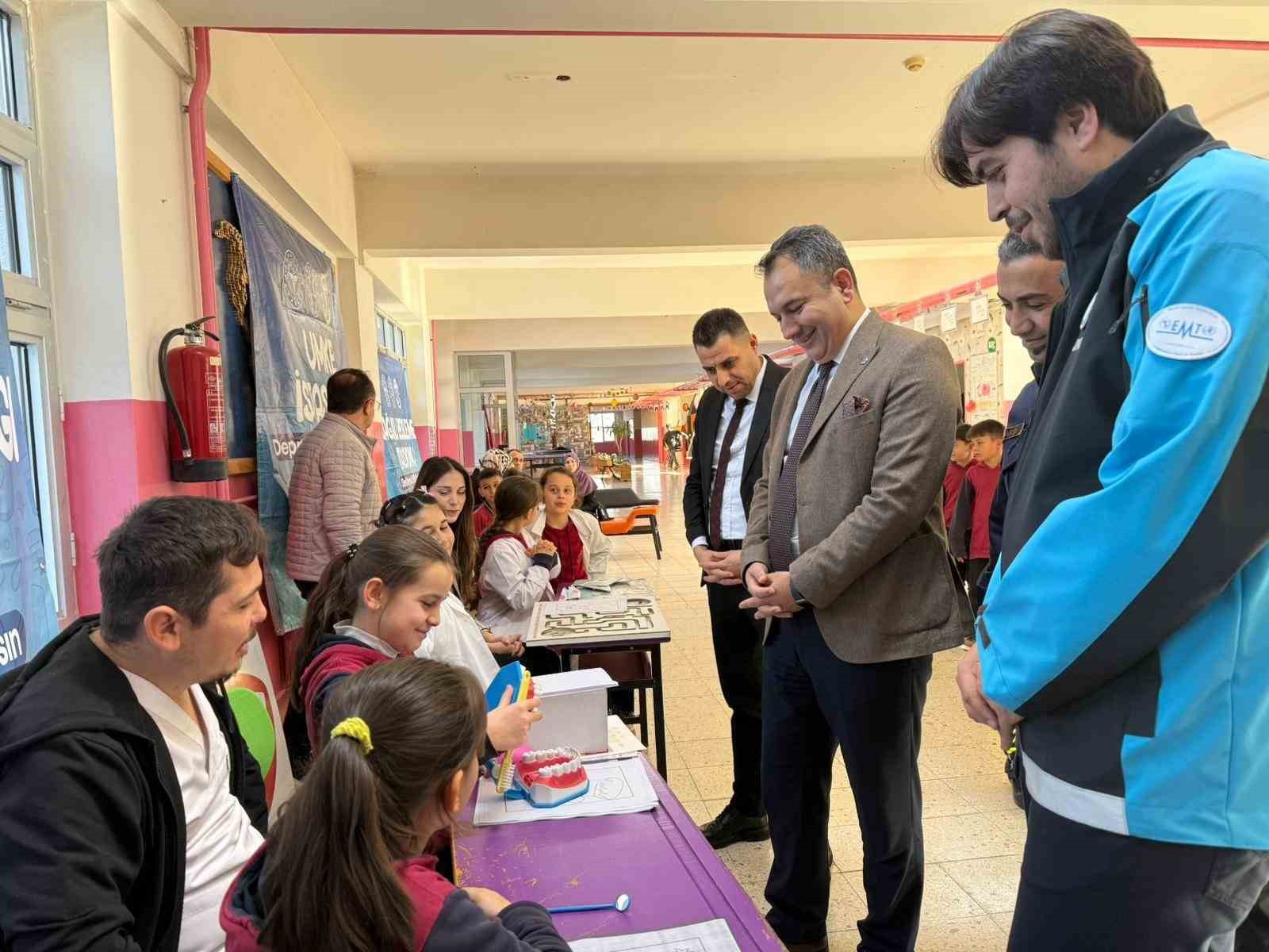 Miniklere sağlıklı gelecek dersi