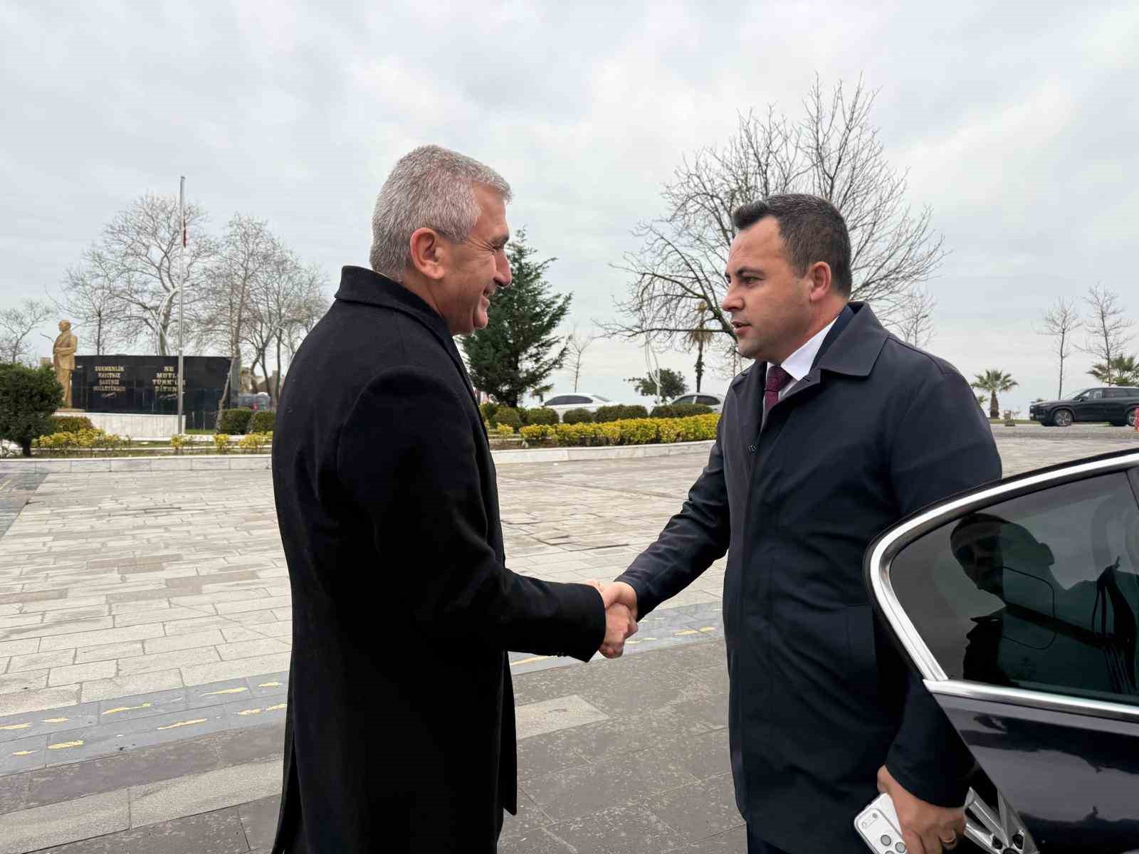 Akçakoca Kaymakamı Uzan görevine başladı