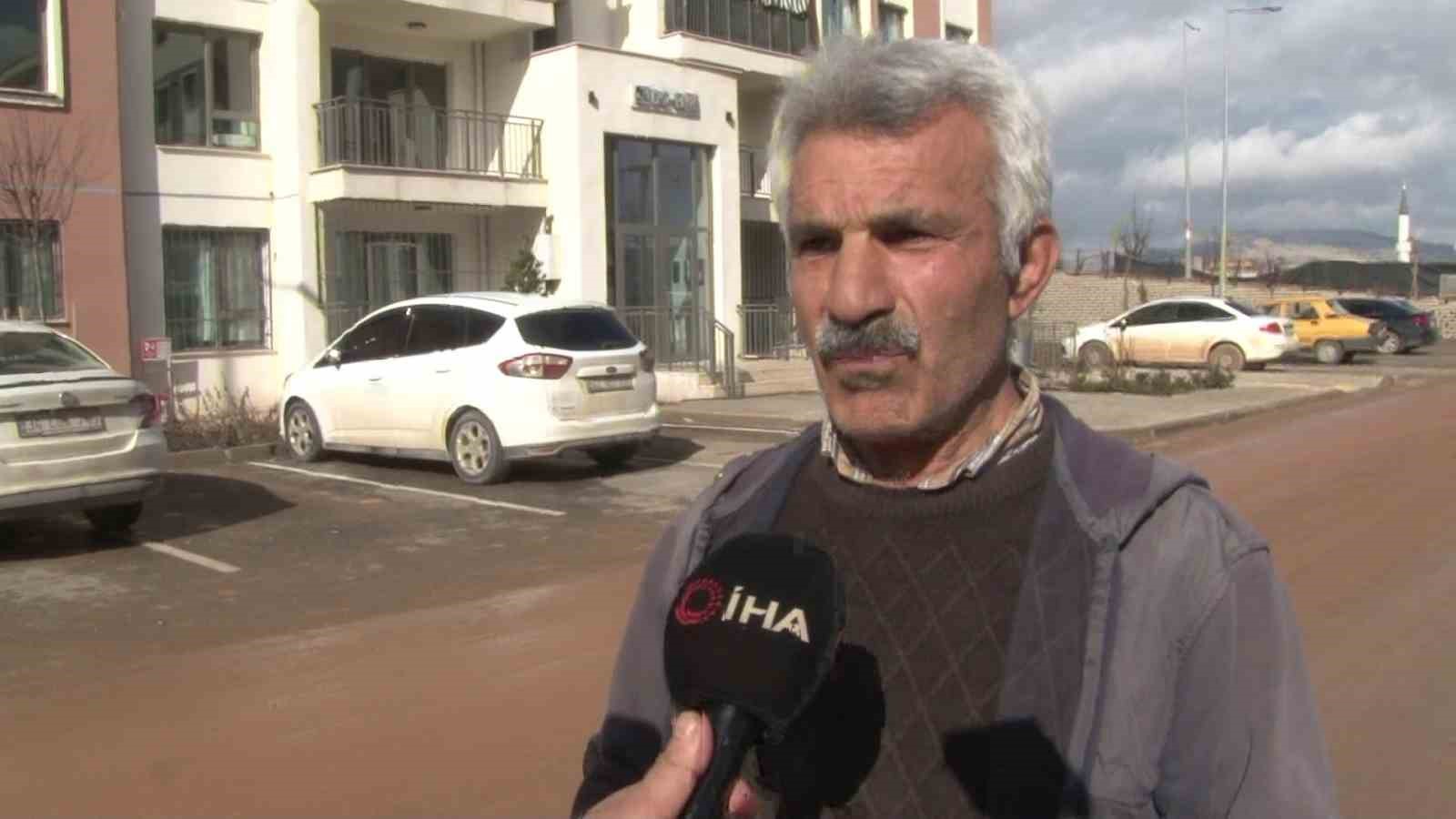 Depremzedeler a&ccedil;ıklanan konut fiyatlarını memnuniyetle karşıladı
