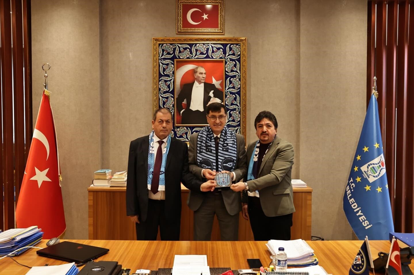 Kütahyaspor’un 60. yıl albümü yöneticilere takdim edildi