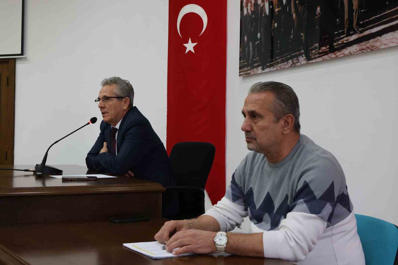 Nazilli Belediyesi&rsquo;nden amat&ouml;r spor kul&uuml;plerine nakdi destek
