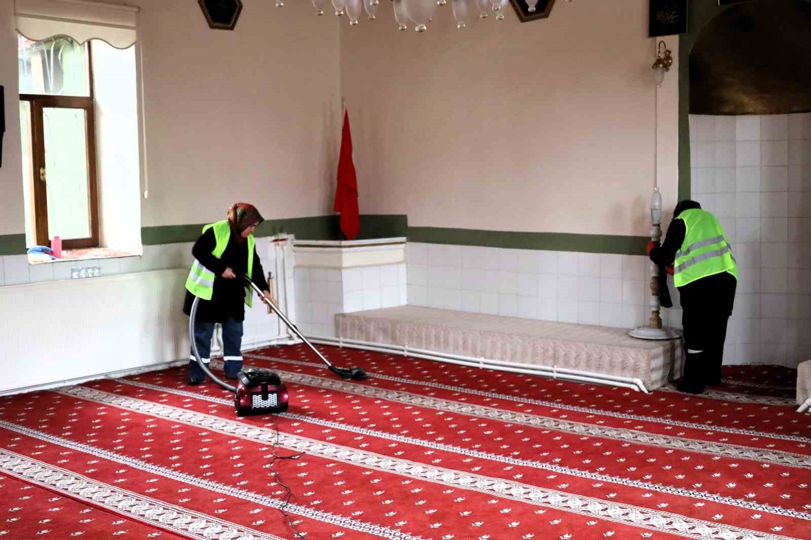 Bilecik’te Ramazan Ayı öncesi camilerde temizlik çalışması