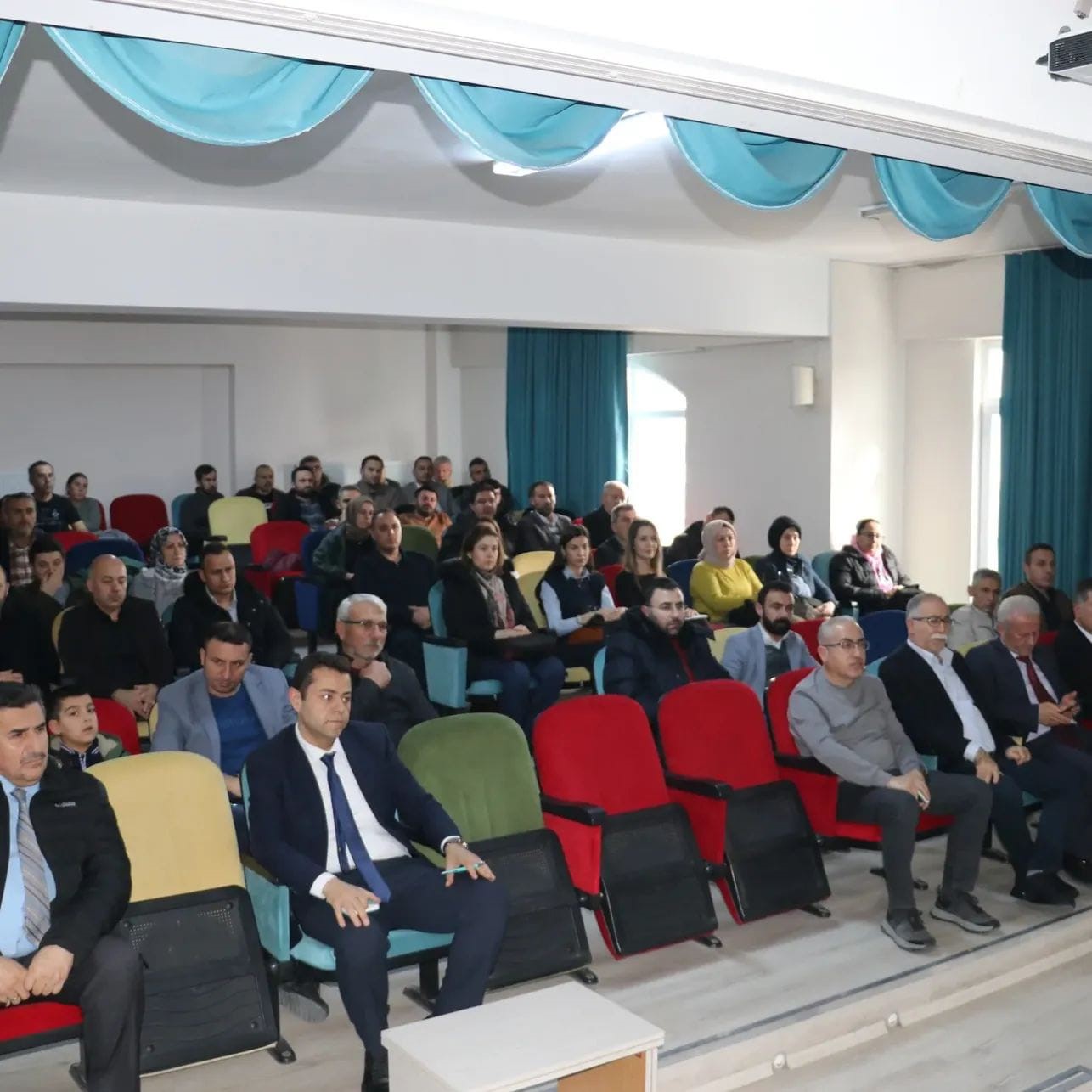 Şuhut&rsquo;ta eğitimin ikinci d&ouml;nemi masaya yatırıldı
