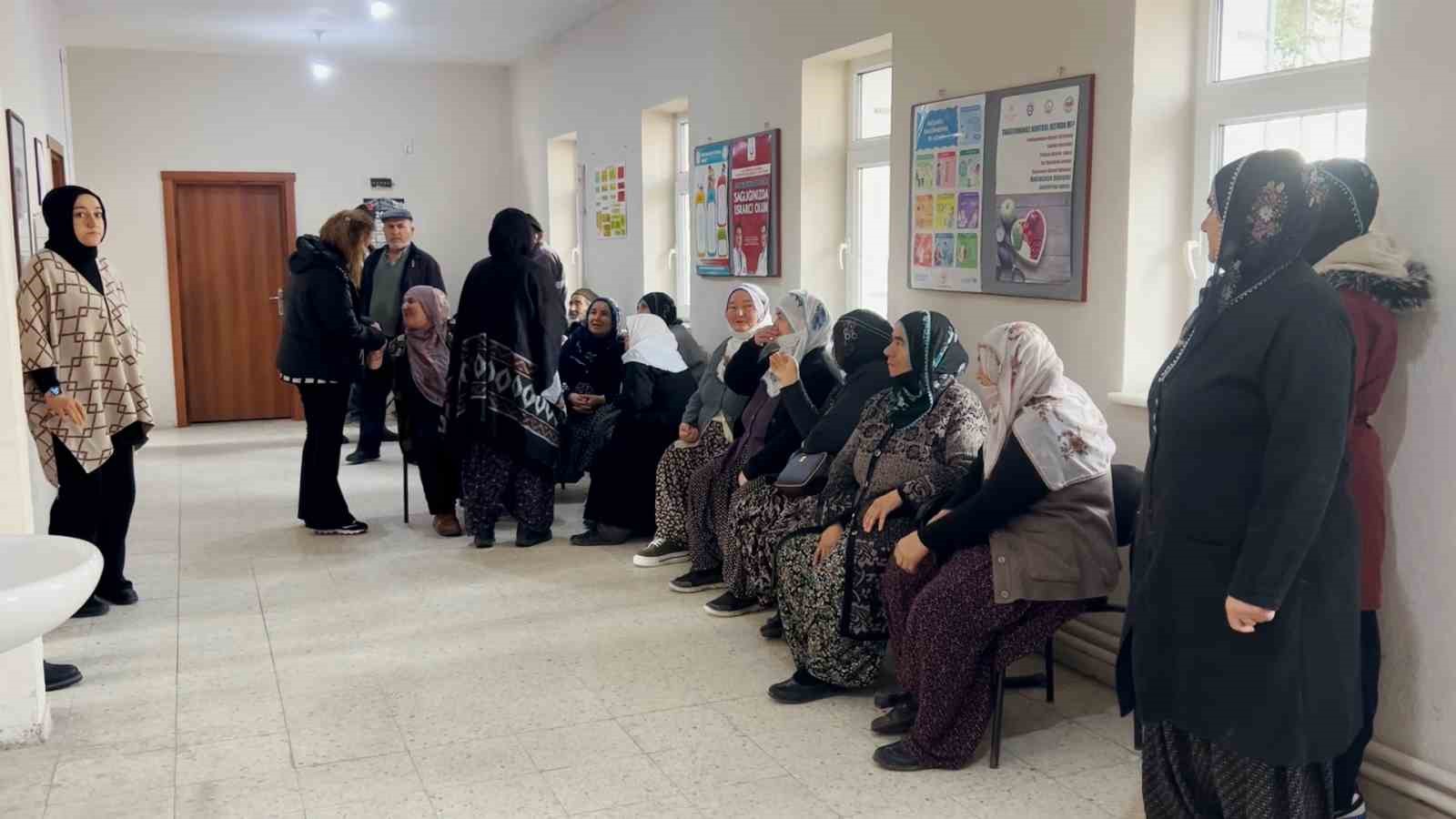 Kayırlı köyünde vatandaşlara mobil sağlık hizmeti