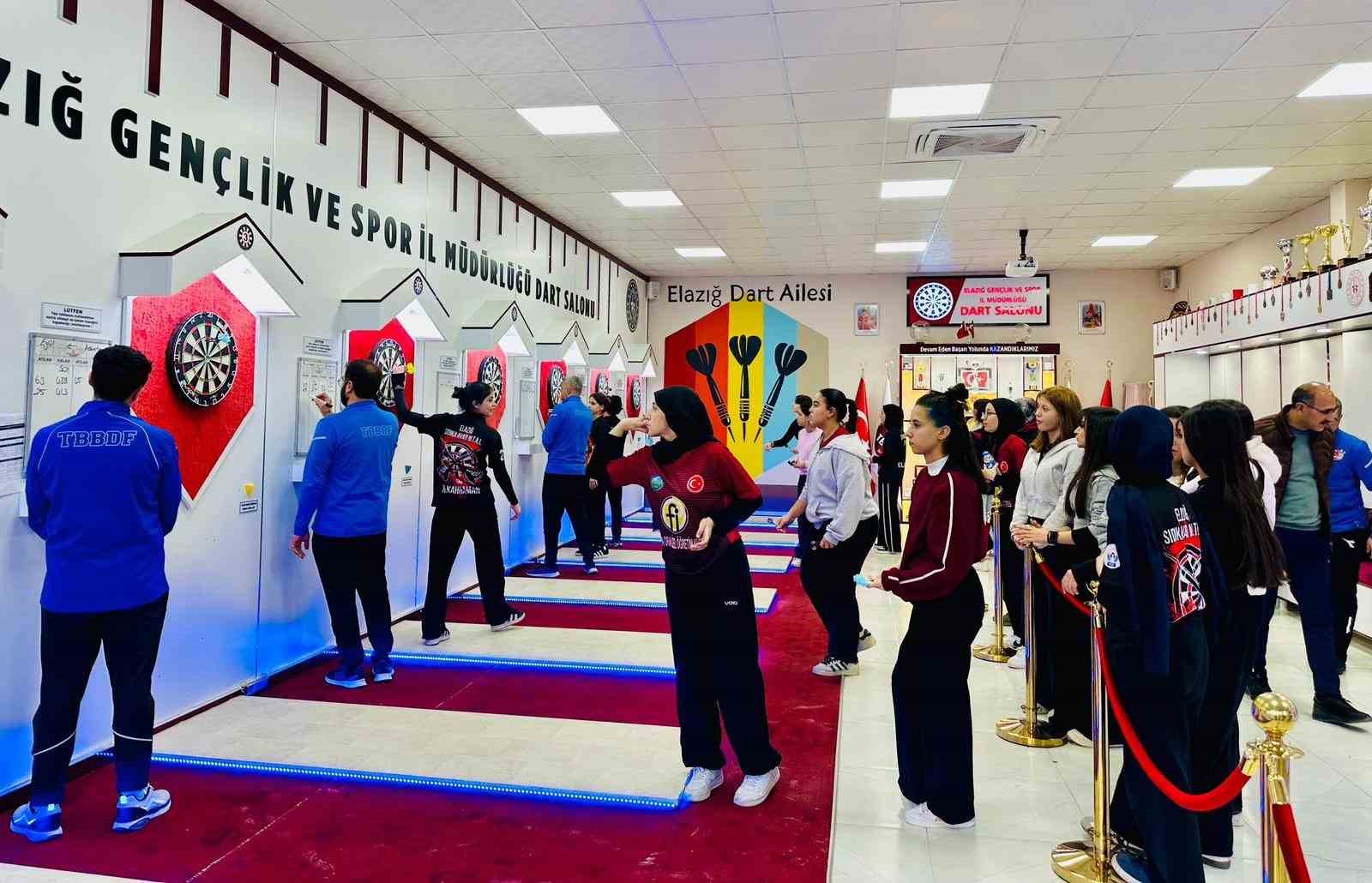 Elazığ’da dart müsabakaları sona erdi