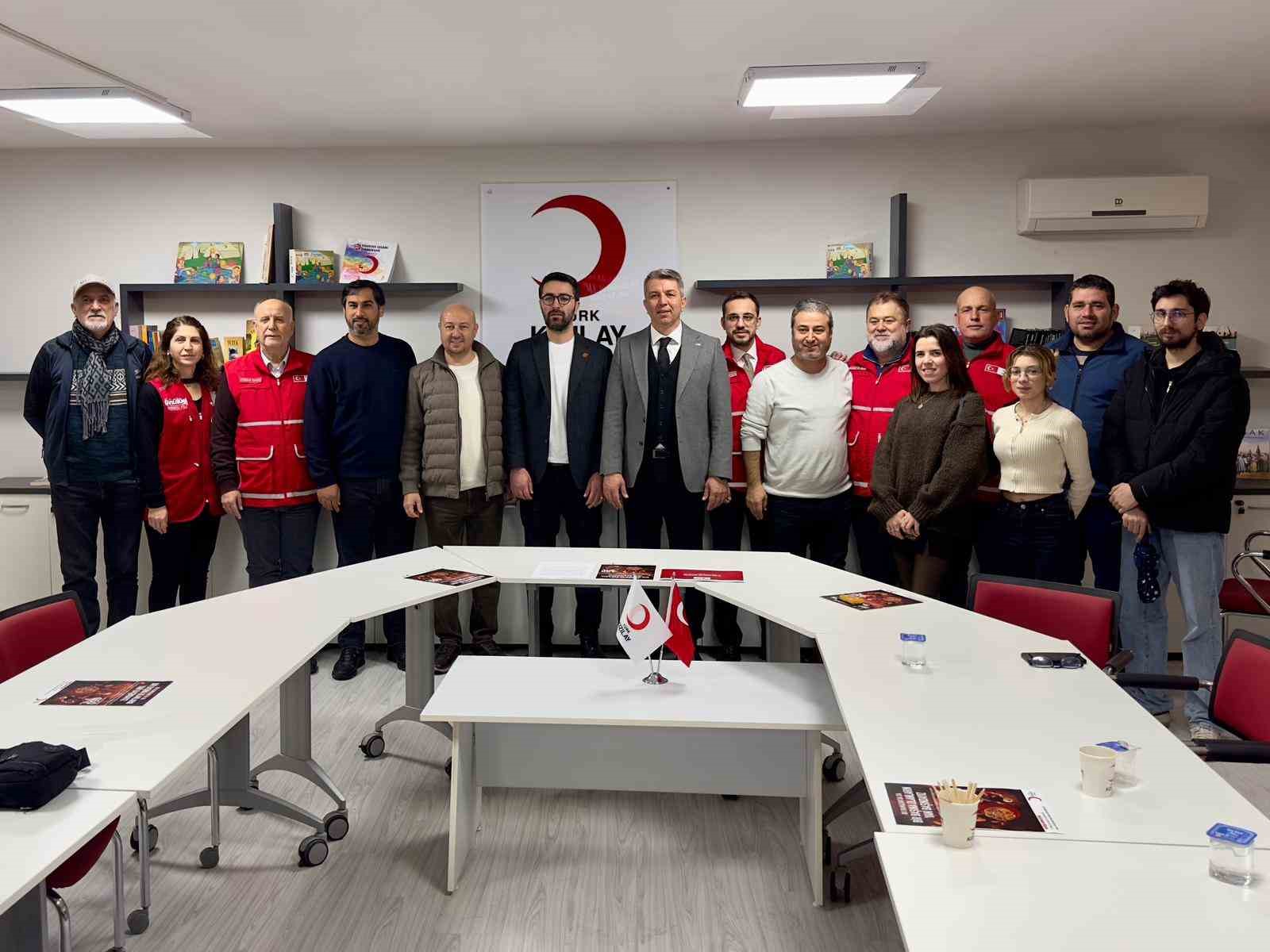 Kızılay&rsquo;dan Ramazan&rsquo;da g&uuml;nl&uuml;k 500 kişiye sıcak yemek desteği
