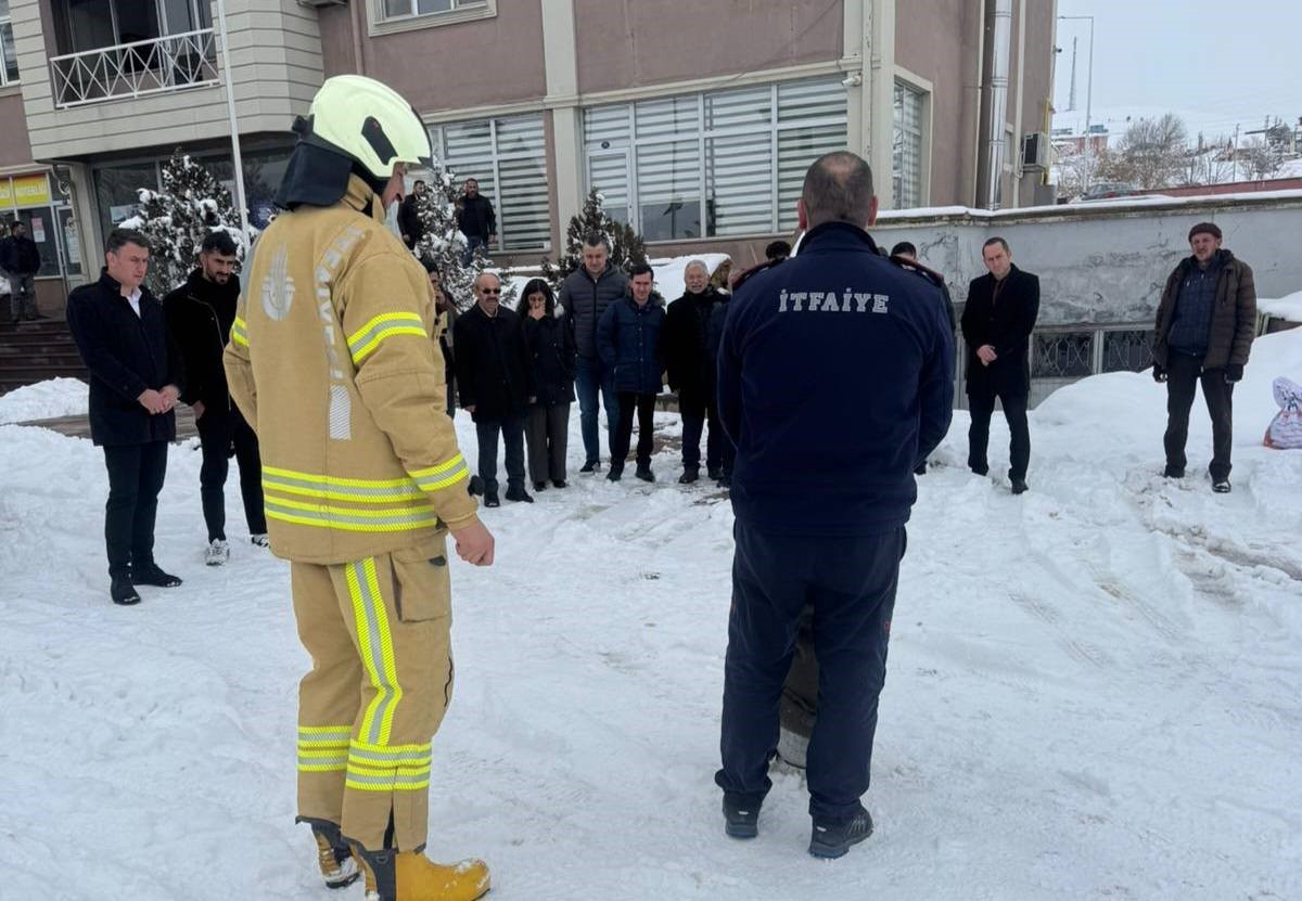 Demir&ouml;z&uuml;&rsquo;nde yangın tatbikatı ger&ccedil;ekleştirildi
