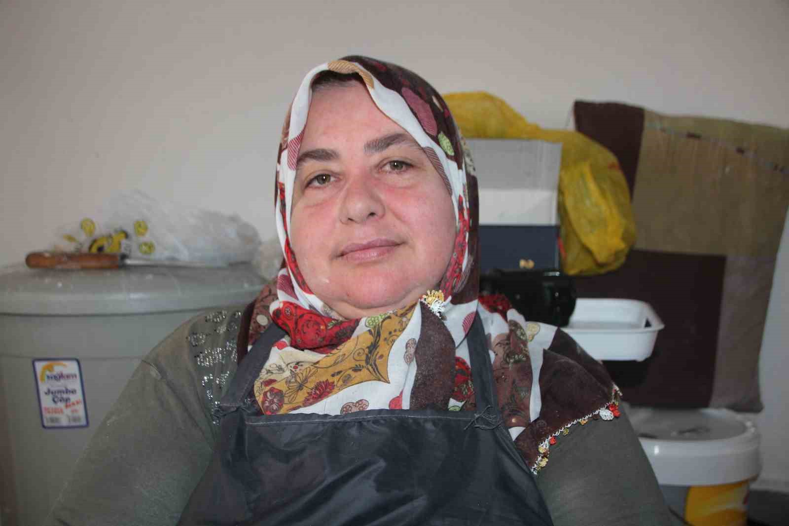 Ev hanımları bu kooperatifte toplanarak ev ekonomisine yardımcı oluyor
