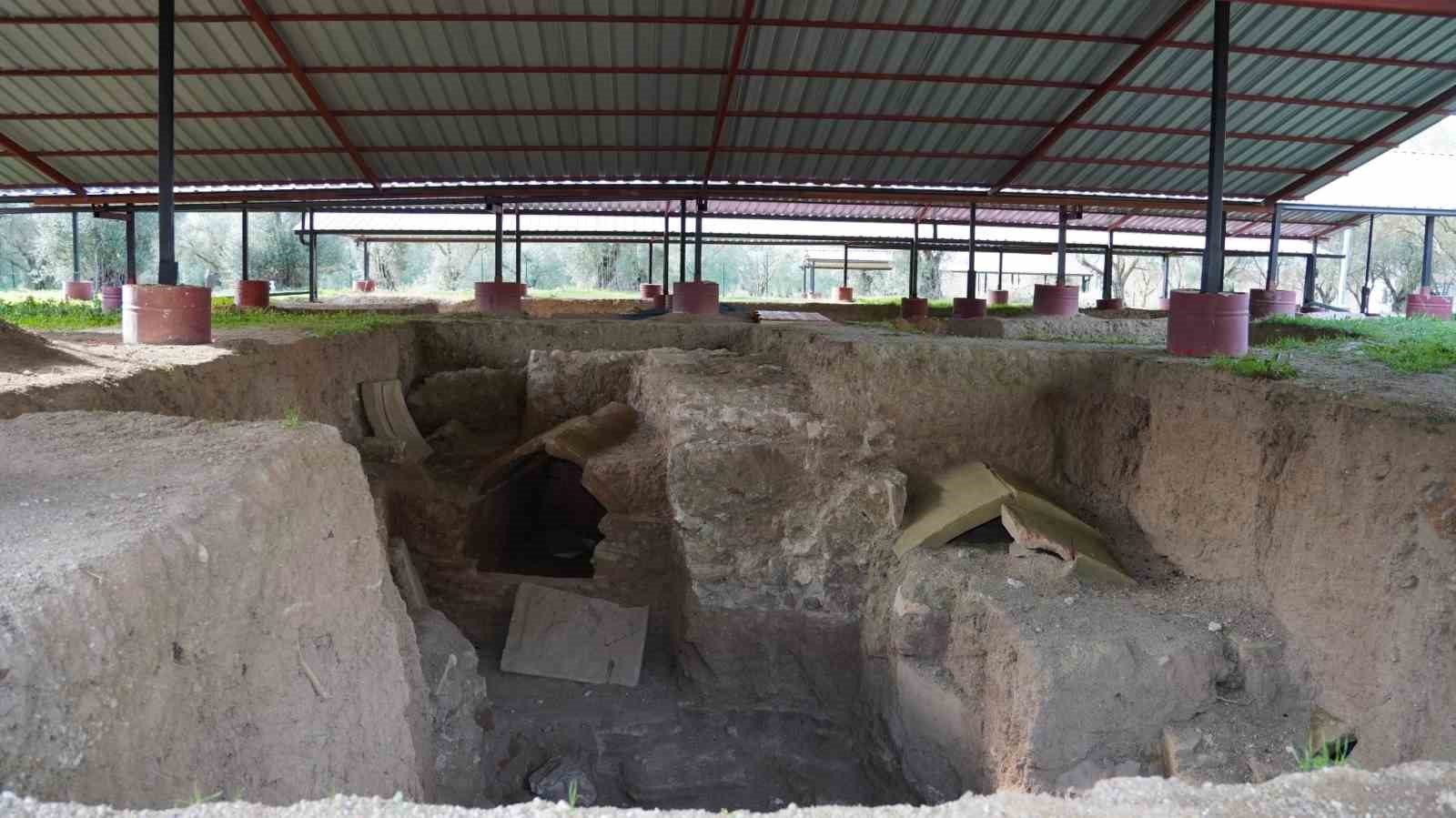 Başkan Usta&rsquo;dan Hisardere Nekropol&uuml;&rsquo;nde inceleme
