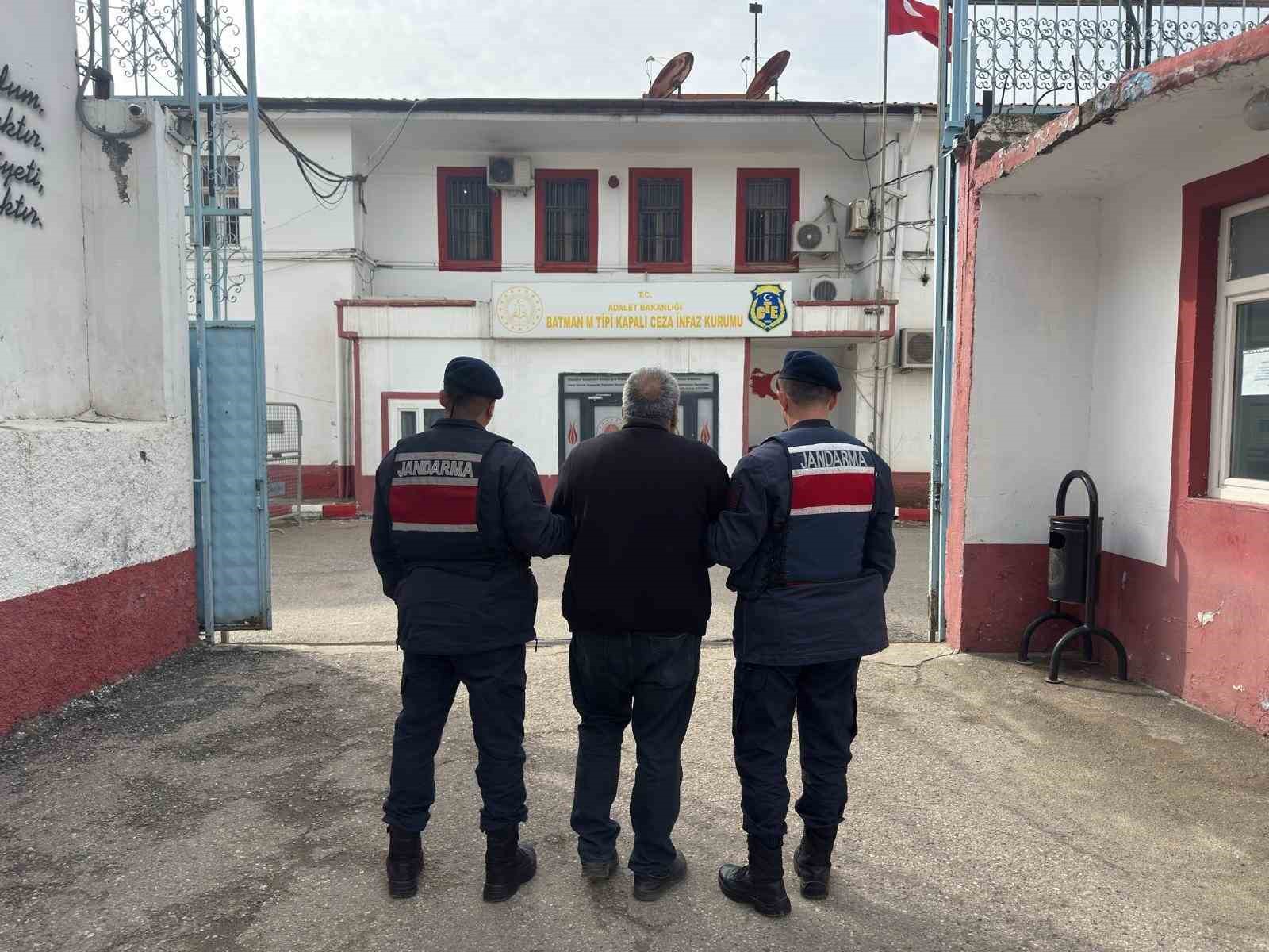 Batman’da 16 yıl hapis cezası bulunan şahıs depoda yakalandı