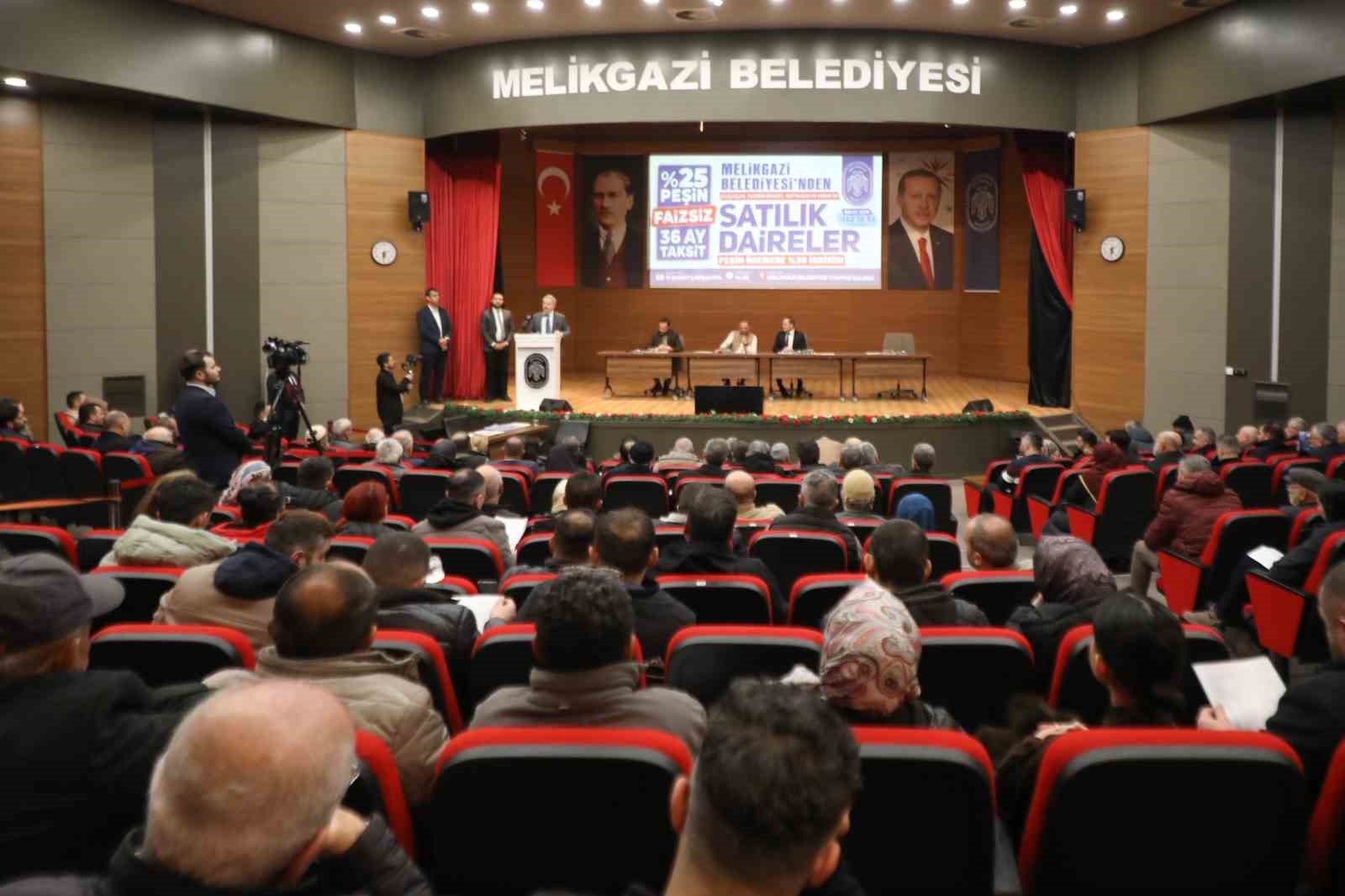 Melikgazi Belediyesi, 23 aileyi hayallerine kavuşturdu