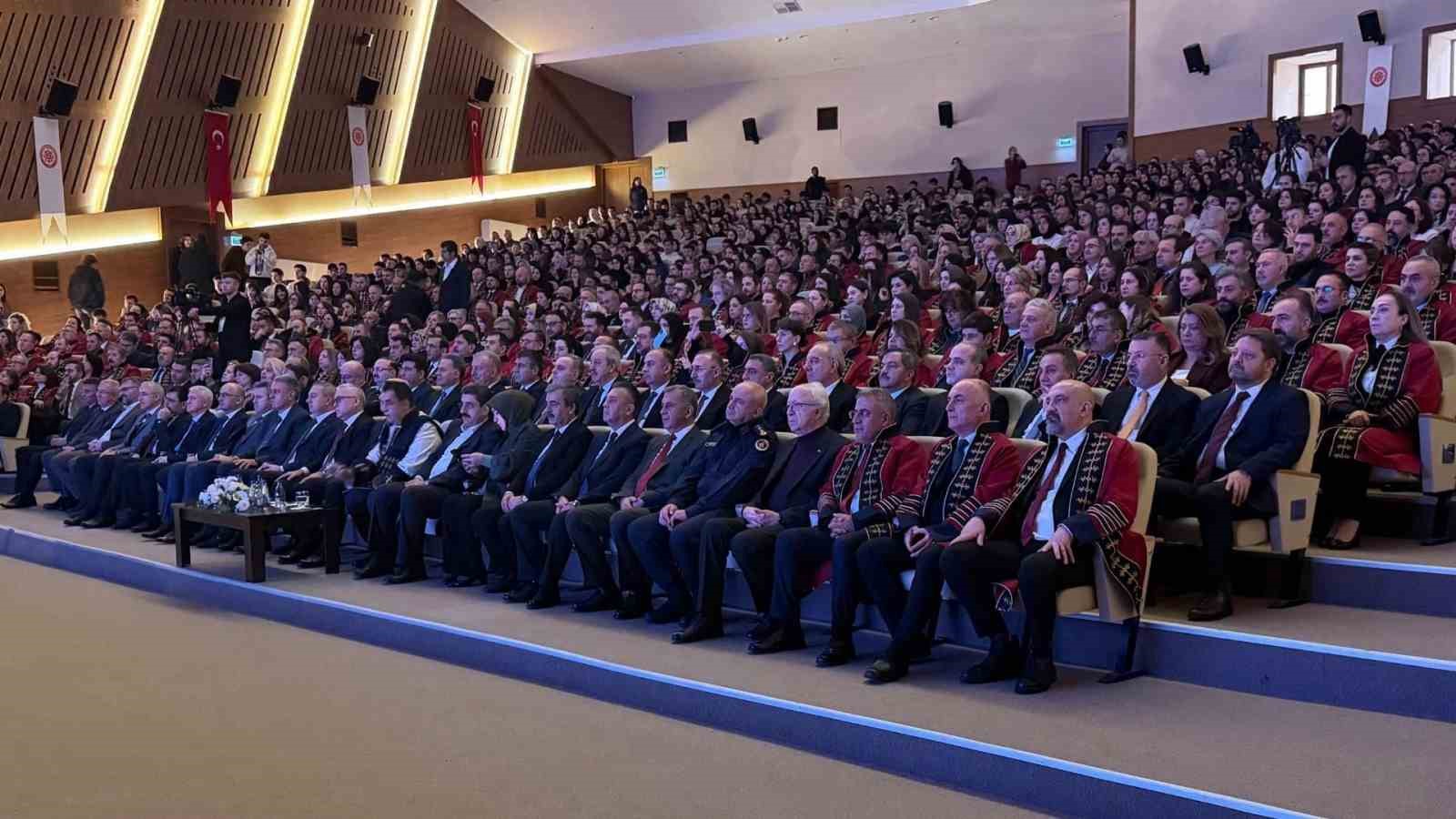 Rekt&ouml;r Kırışık, Sivas&rsquo;taki y&uuml;ksek&ouml;ğretim buluşmalarına katıldı
