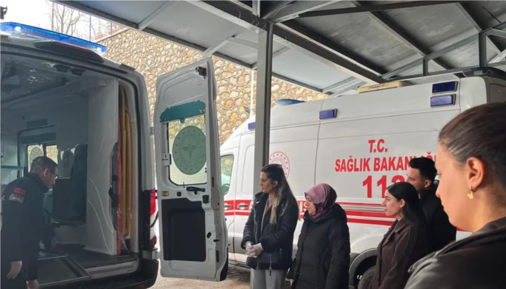 Tunceli&rsquo;de g&ouml;reve başlayan personele oksijen t&uuml;p&uuml; eğitimi  verildi
