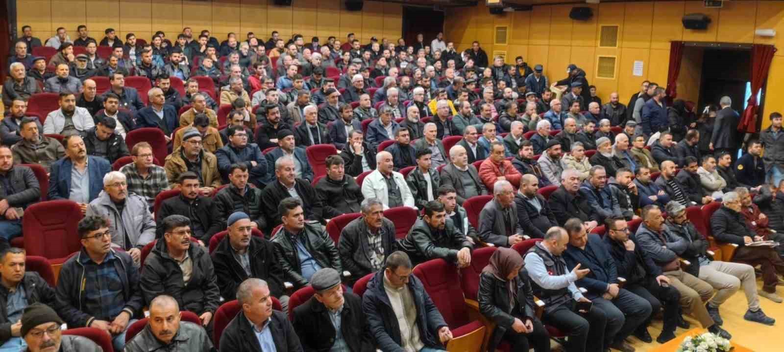 Karapınar&rsquo;da &uuml;reticilere "Zirai İla&ccedil; Uygulama Belgesi" eğitimi
