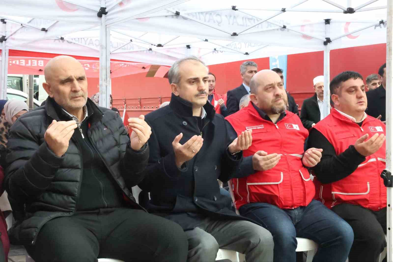 Çayırova’dan Gazze’ye 2 yardım tırı gönderildi