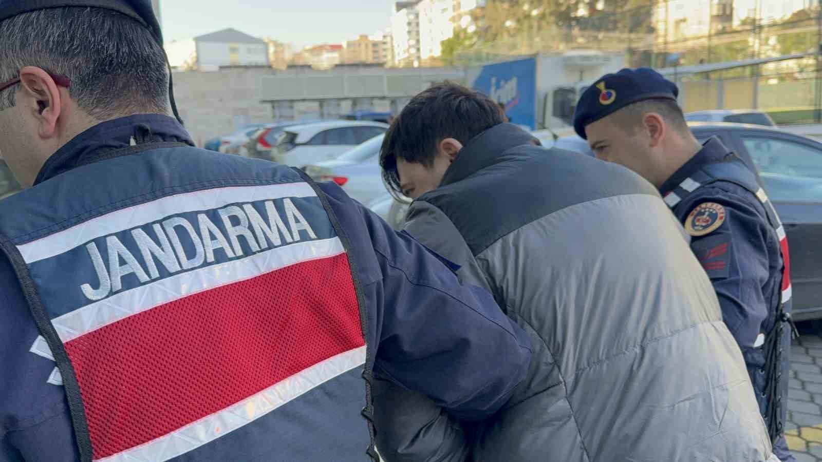 Samsun’da evinde uyuşturucu ve silahla yakalanan şahıs tutuklandı