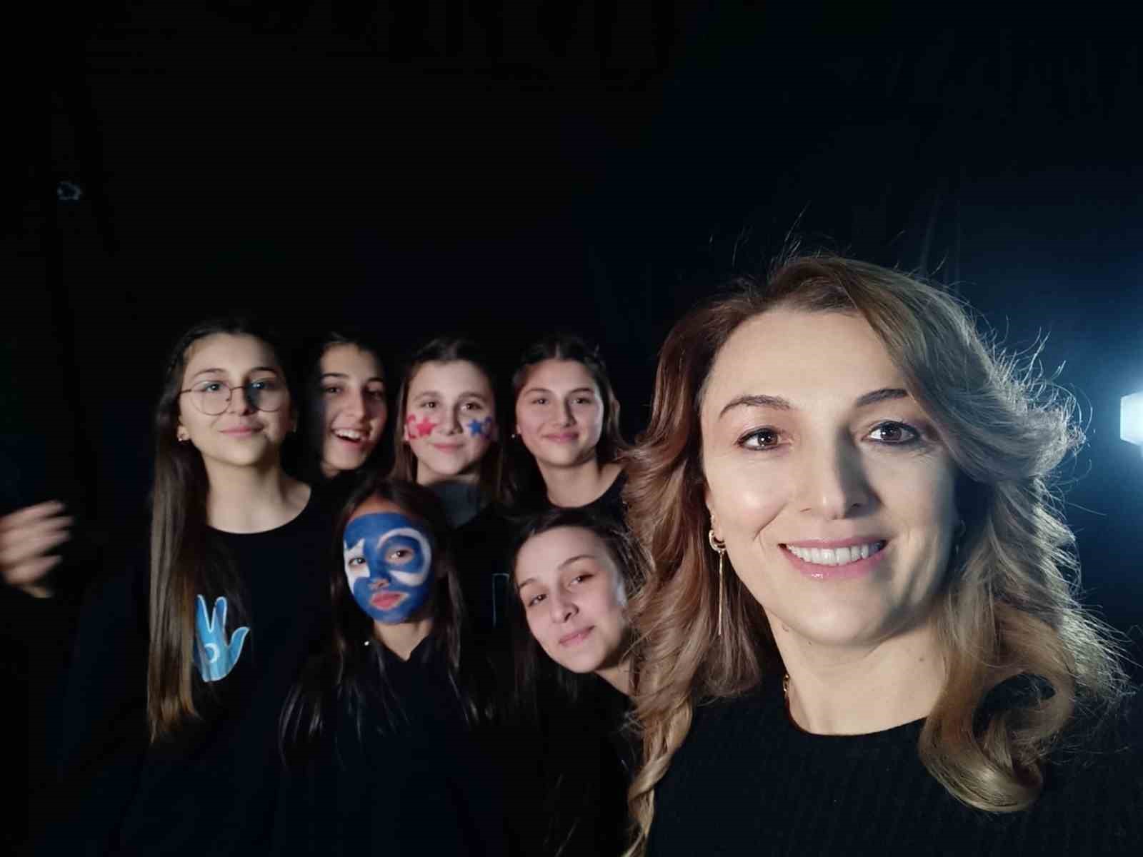 Samsun’daki ortaokuldan Doğu Türkistan için farkındalık çalışması