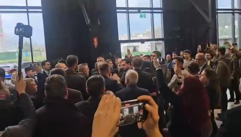 CHP&rsquo;li meclis &uuml;yesinden ağza alınmayacak k&uuml;f&uuml;rler
