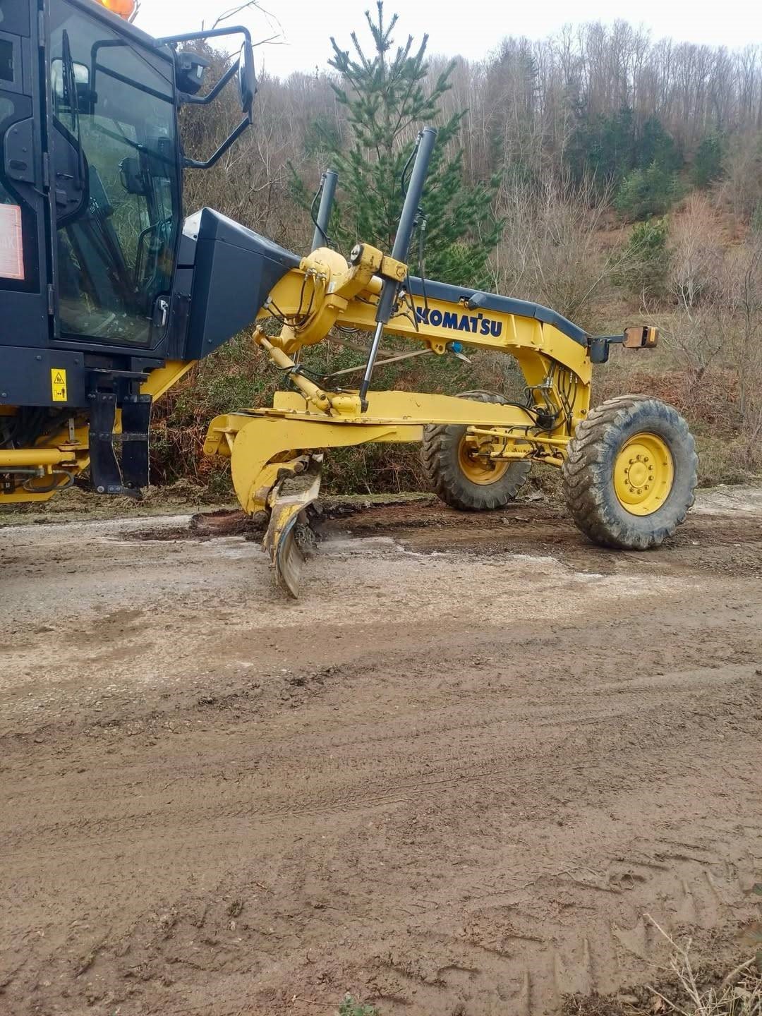 Sinop&rsquo;ta heyelan sonrası temizlik &ccedil;alışmaları s&uuml;r&uuml;yor
