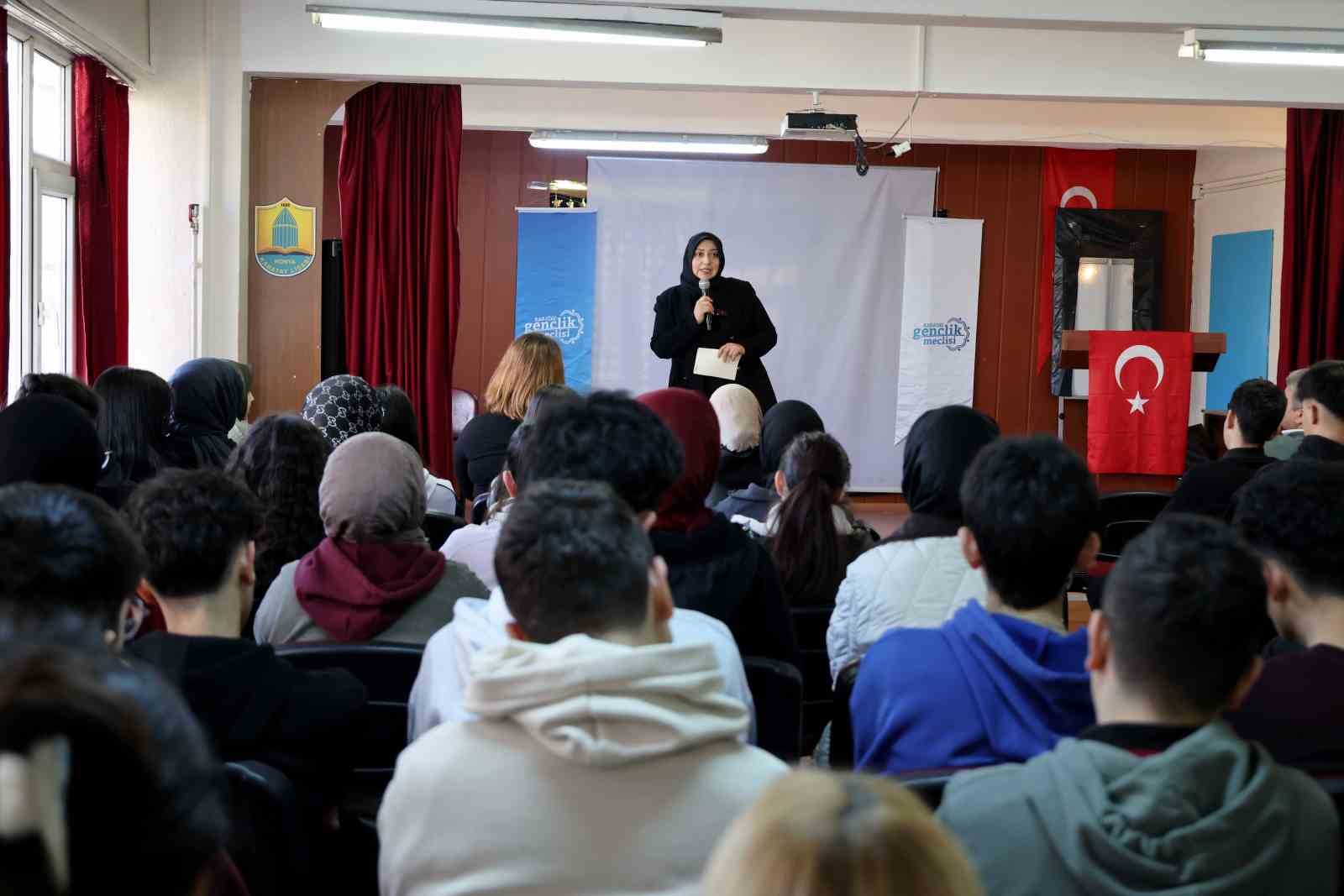 Karatay Gen&ccedil;lik Meclisi&rsquo;nden Kariyer G&uuml;nleri Programı
