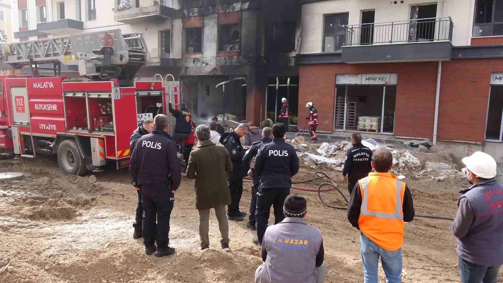 Malatya’da şantiyede korkutan yangın