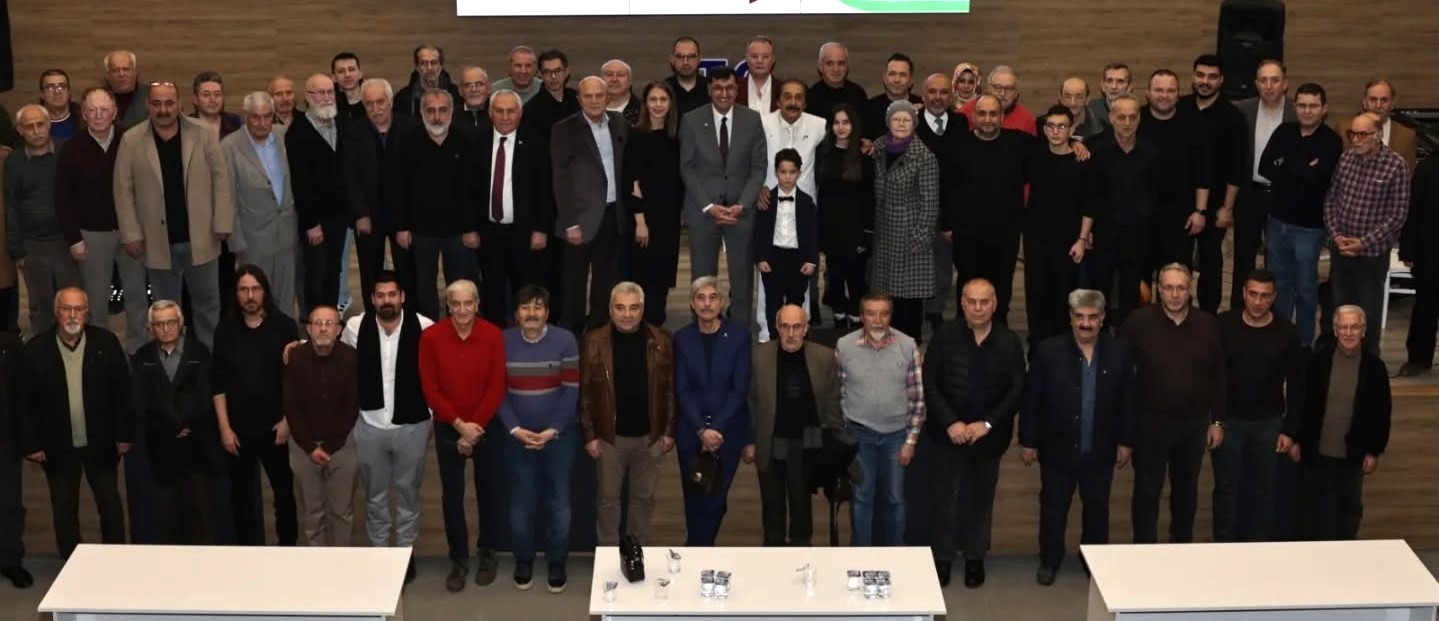 K&uuml;tahya&rsquo;da sanat&ccedil;ı &rsquo;Mustafa Sal&uuml;n&rsquo;e Saygı Gecesi&rsquo; d&uuml;zenlendi
