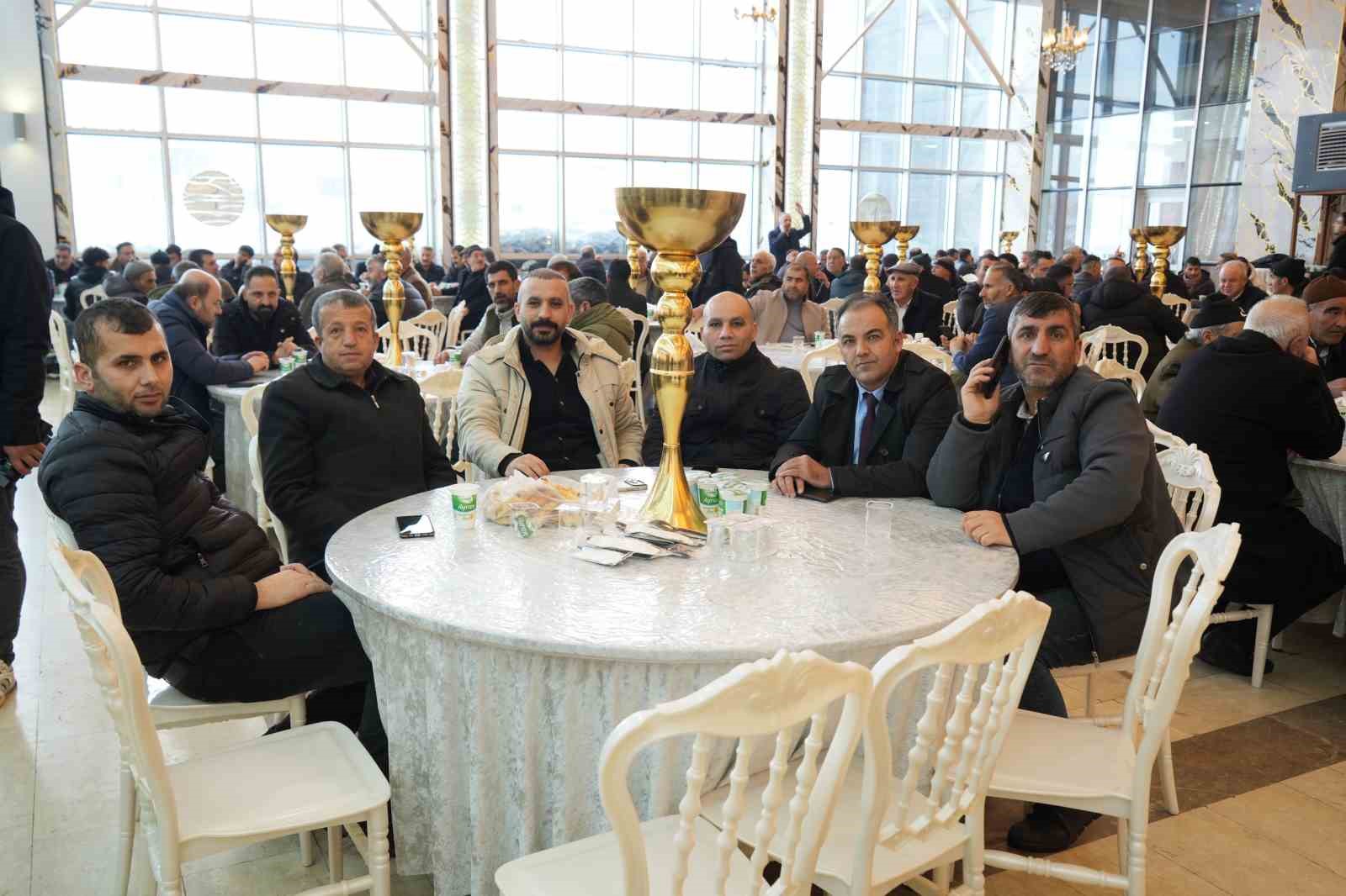 Muş&rsquo;ta bir kişinin &ouml;l&uuml;m&uuml;yle başlayan husumet barışla sonu&ccedil;landı
