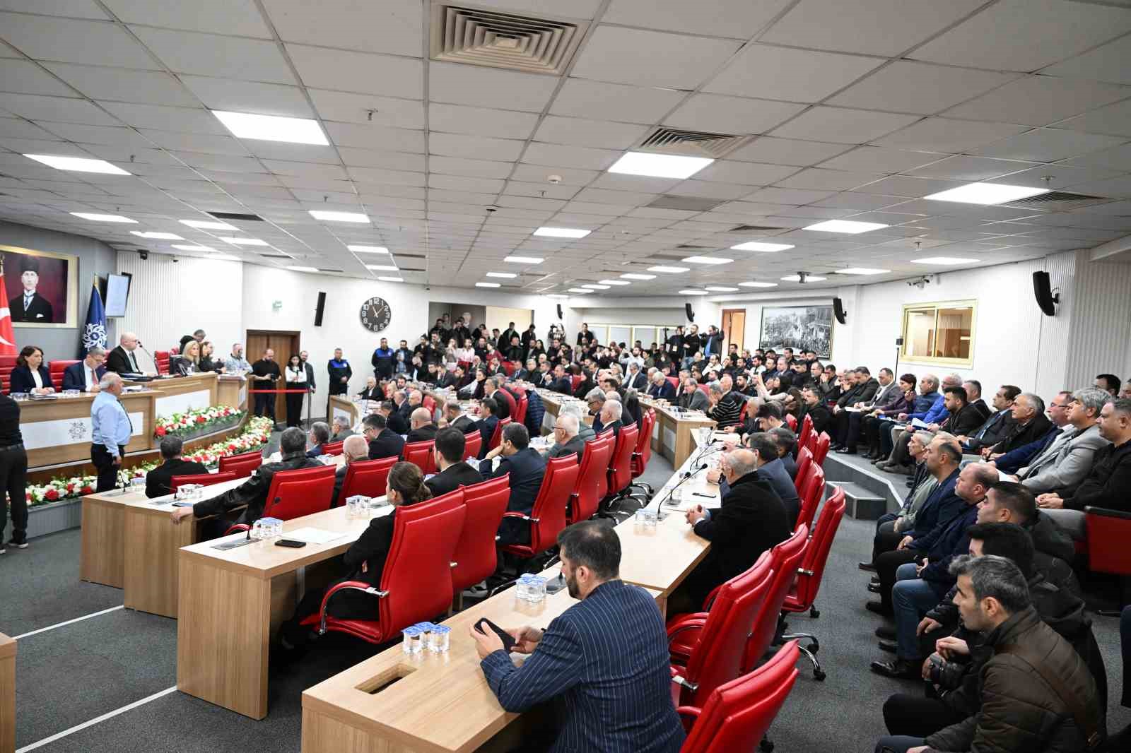 Büyükşehir’in ücretsiz diş sağlığı hizmetine CHP’den ’ret’ oyu