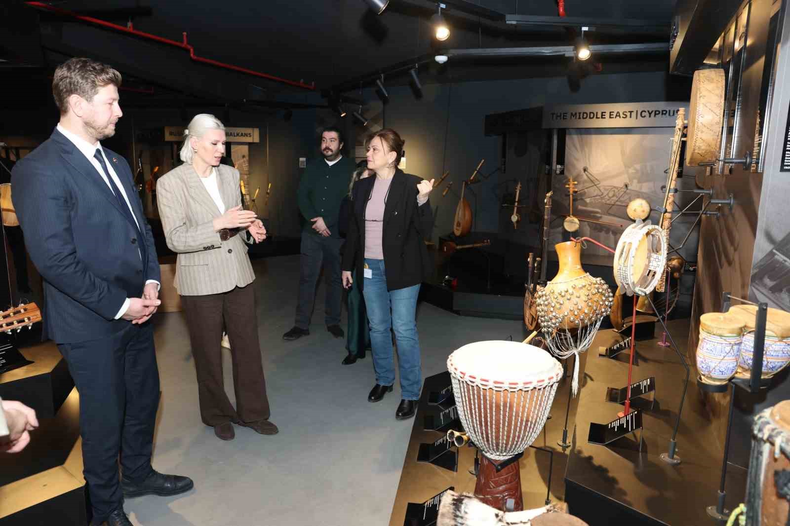 Orman yangınlarına ses &ccedil;ocuklardan y&uuml;kseldi
