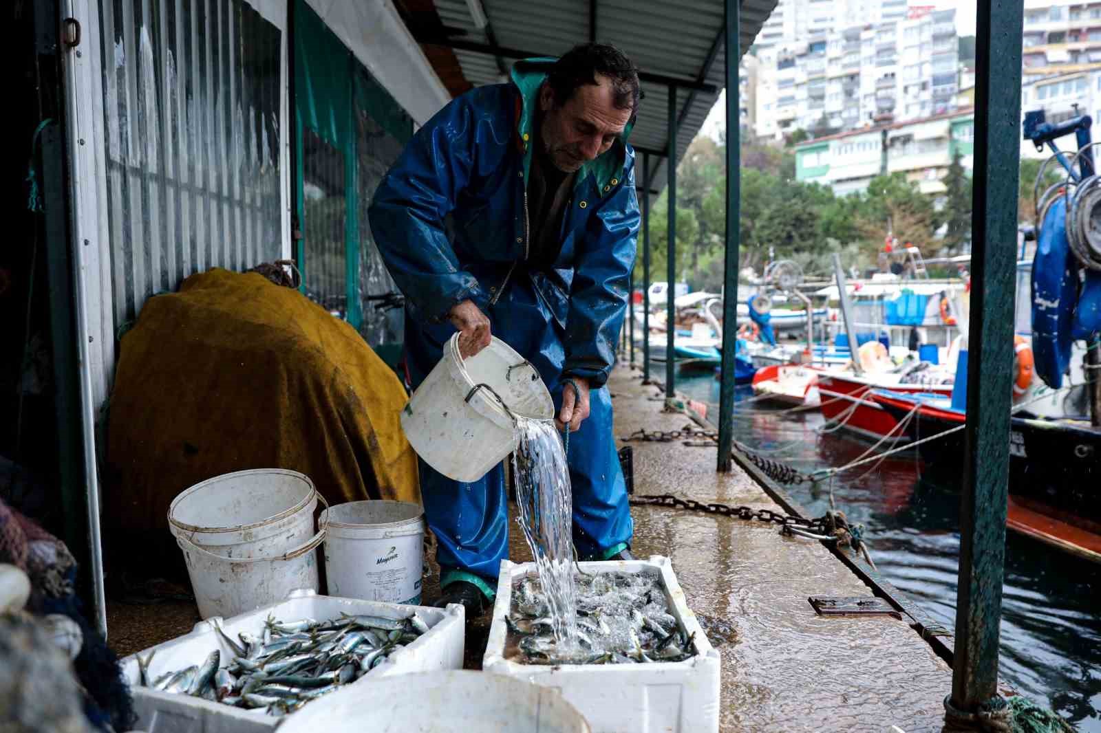 Balık sizden, mazot bizden
