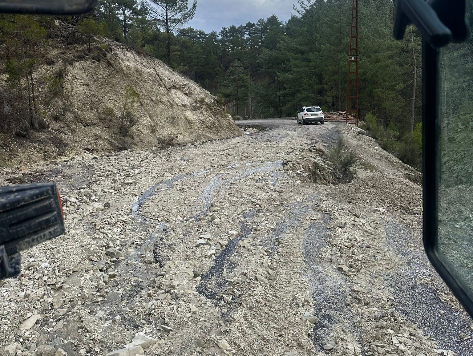 &Ccedil;ameli Belediyesi yoğun yağışın ardından 7/24 teyakkuzda
