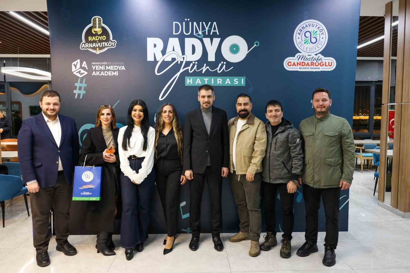 Karadeniz’e karşı radyo buluşması: Arnavutköy’de mikrofonlar aynı masada