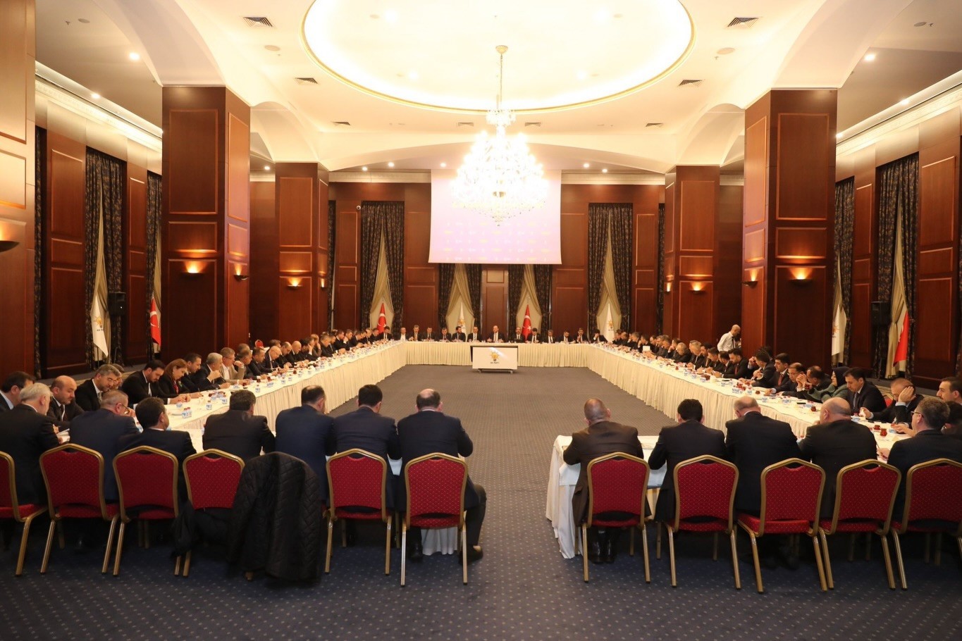 AK Parti Bilecik İl Başkanı Serkan Yıldırım Daraltılmış İl Başkanları Toplantısına katıldı
