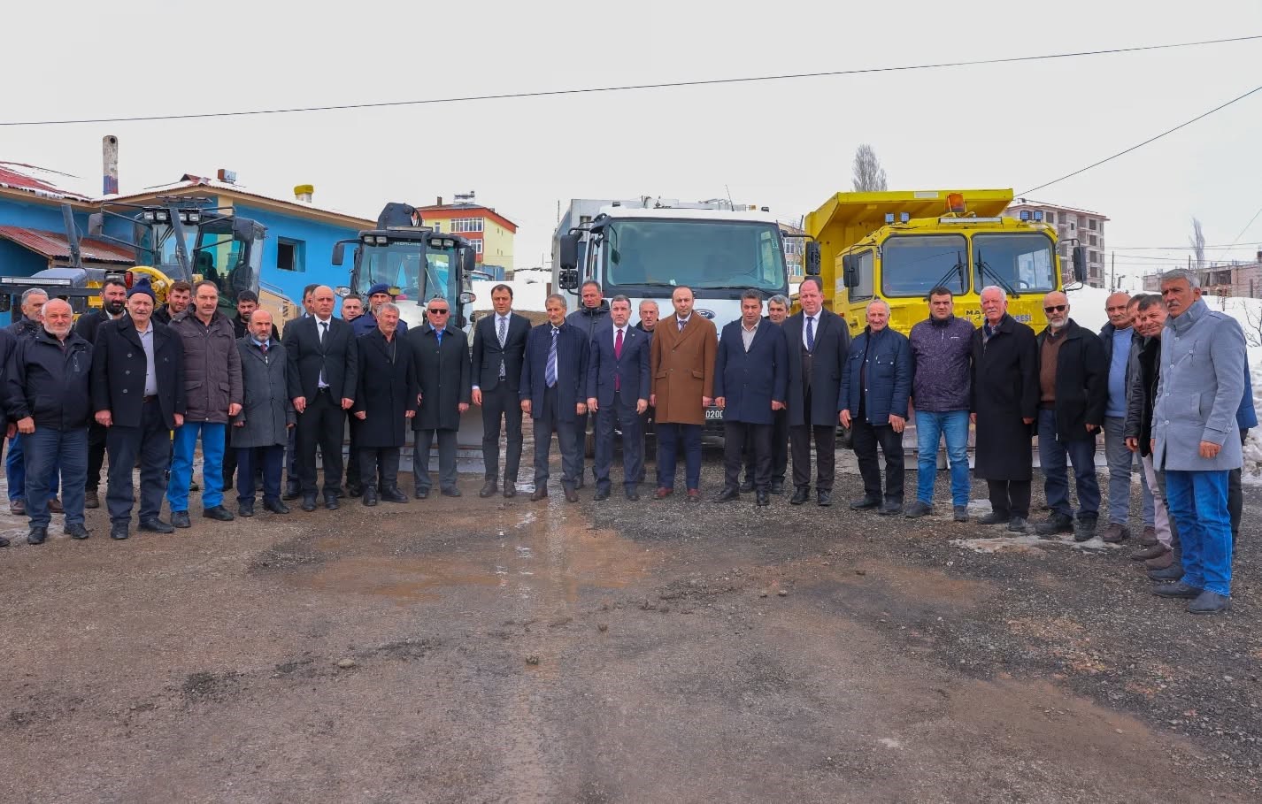 Aydıntepe&rsquo;de iş makinesi garajı hizmete a&ccedil;ıldı
