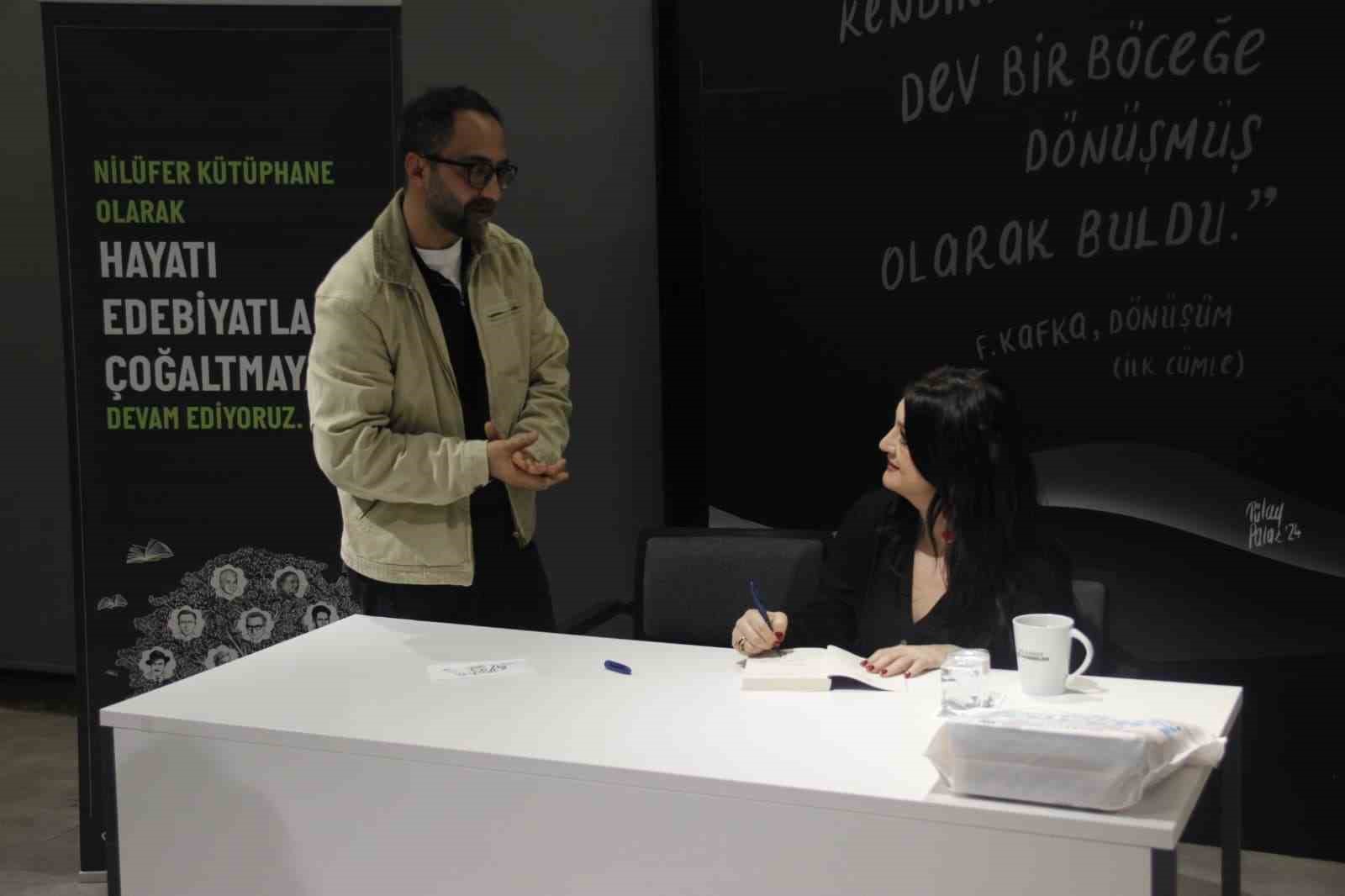 Seray Şahiner, son romanını doğduğu şehir Bursa&rsquo;da anlattı
