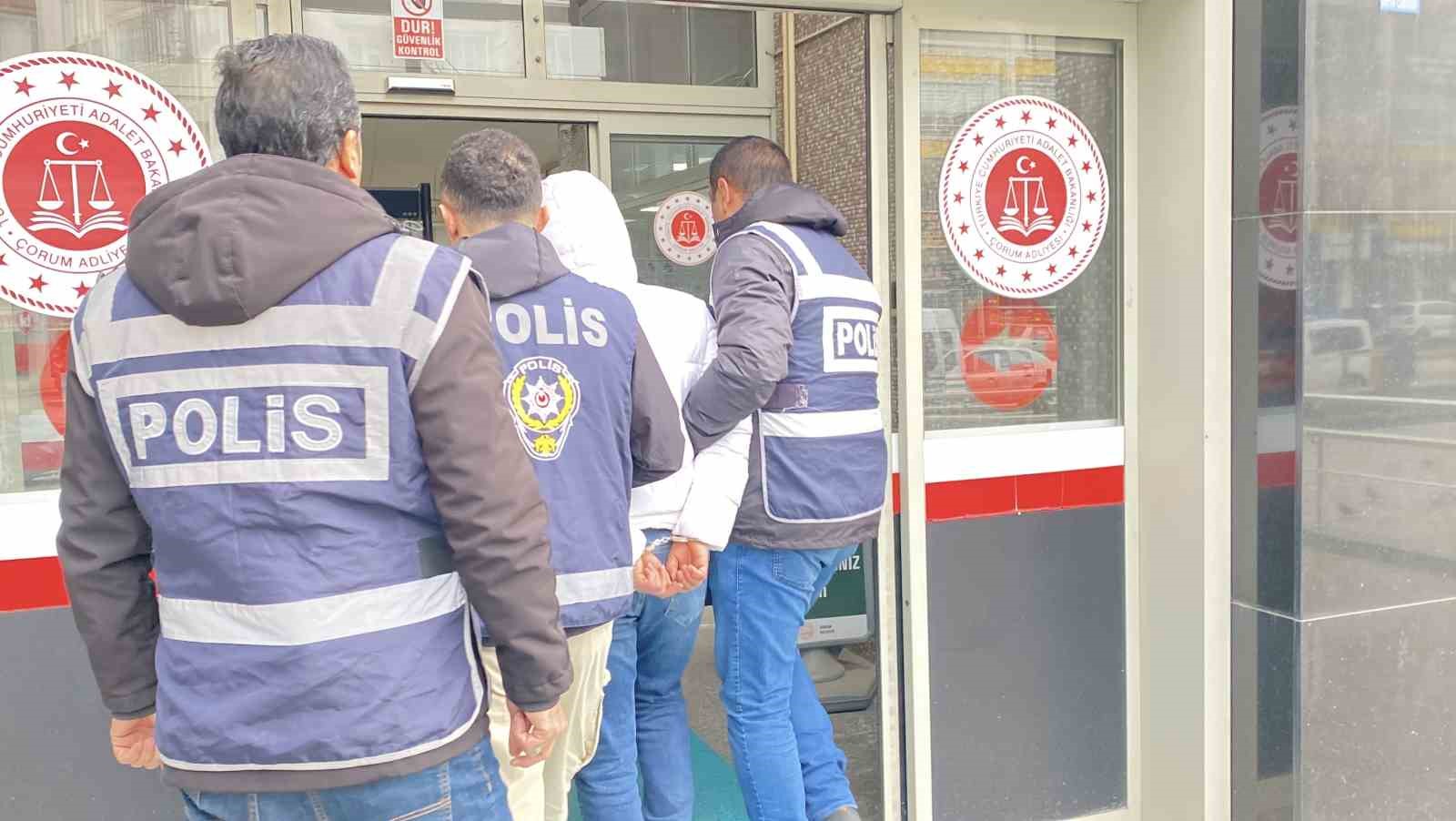 Milyonlara liralık vurgun yapan dolandırıcılara GSM hattı temin eden şahıslara operasyon: 7 gözaltı