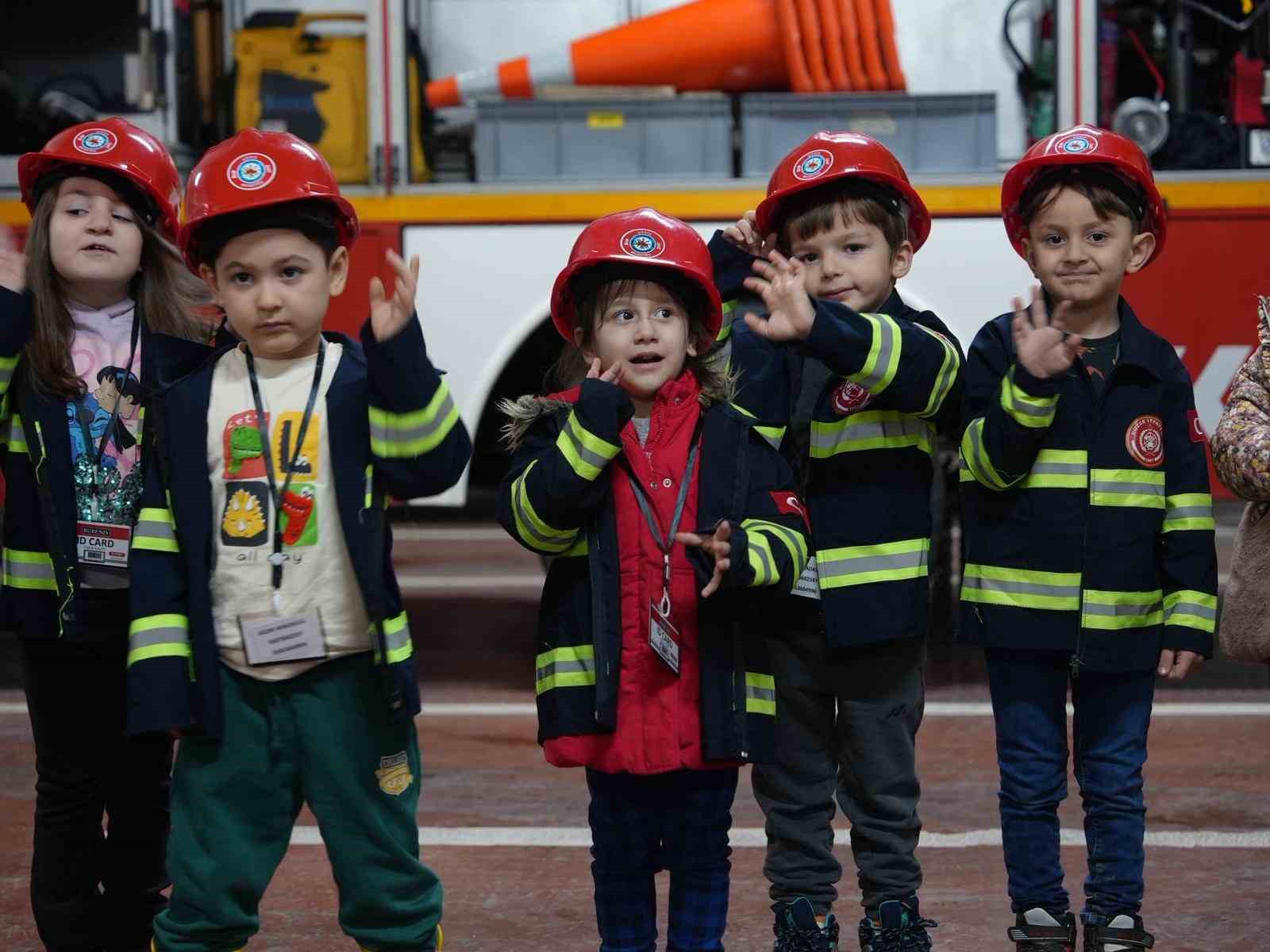 Minikler acil durum ve müdahale yöntemlerini öğrendi