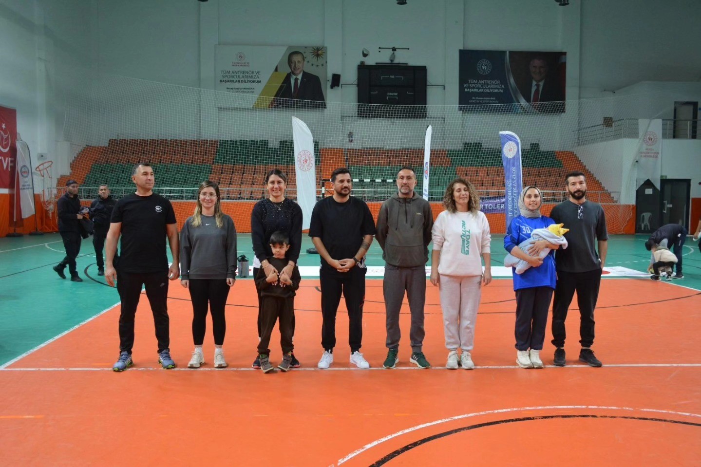 Köyceğiz’de ödüllü Floor Curling Turnuvası sona erdi