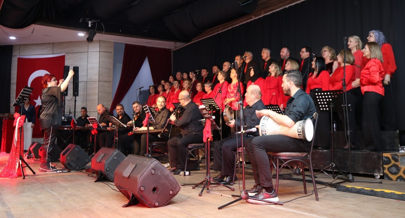 Yunusemre’de Sevgililer Günü’ne özel muhteşem konser