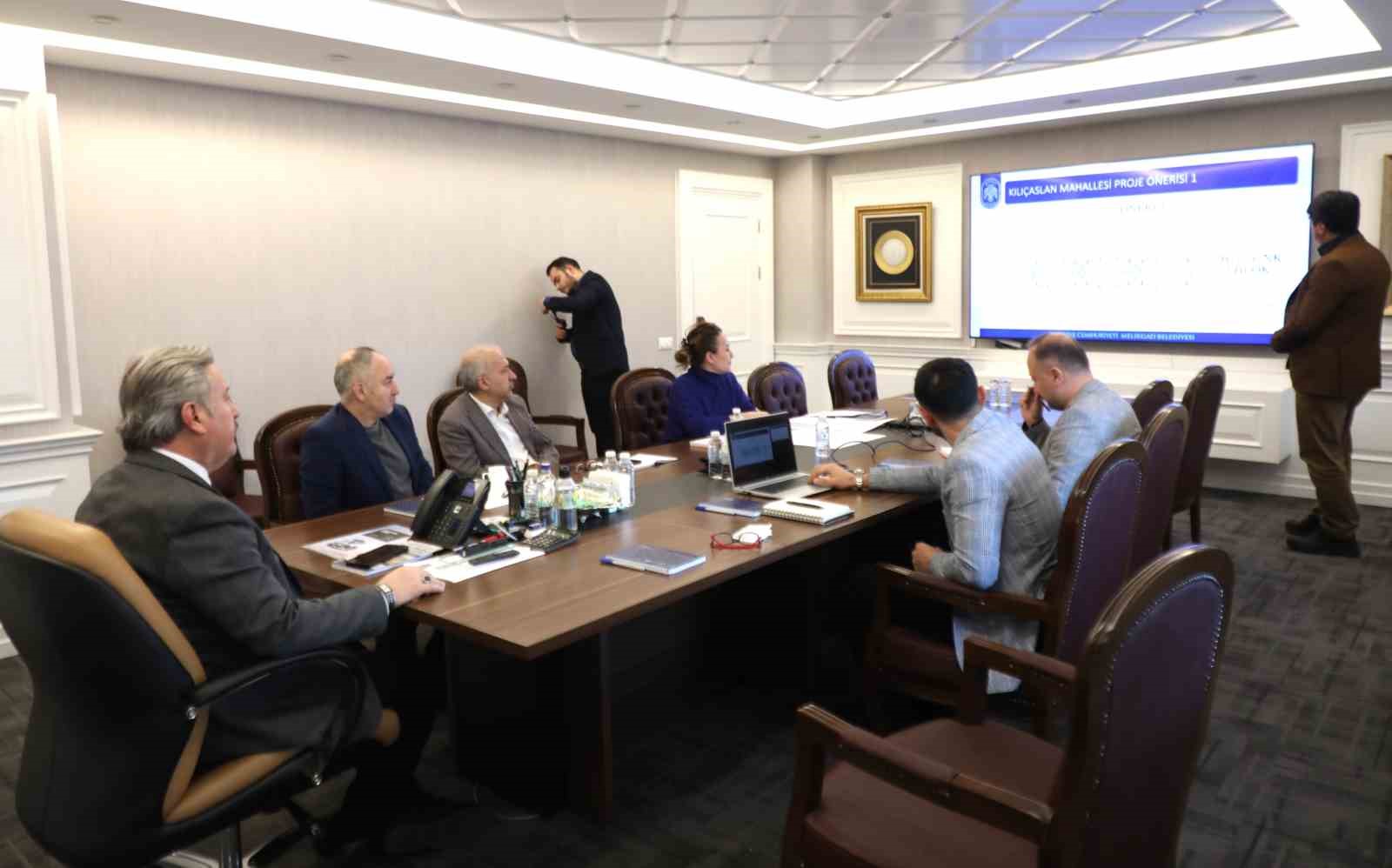 Melikgazi Belediyesi, kentsel dönüşüm çalışmalarına hızla devam ediyor